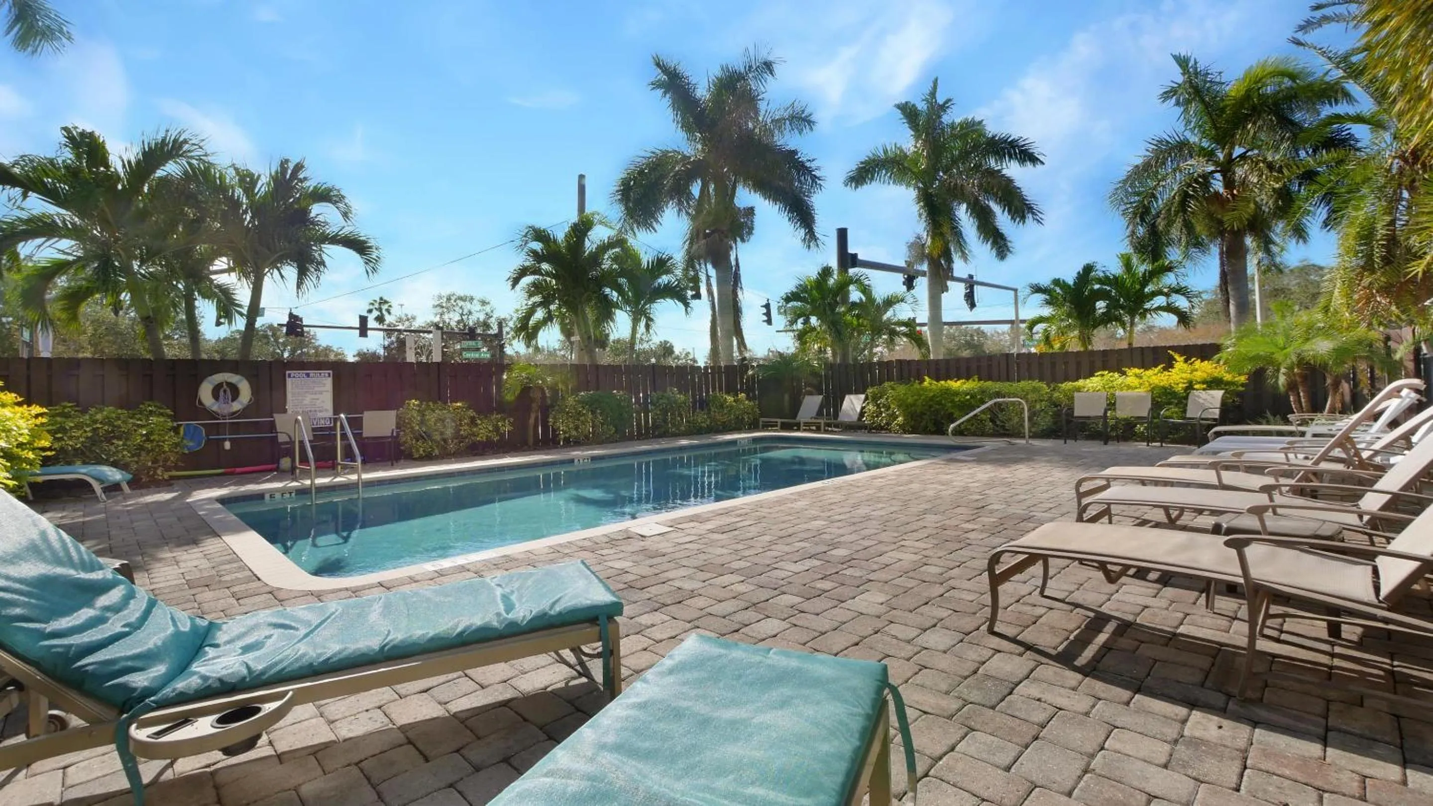 Swimming pool in Crystal Bay Historic Hotel