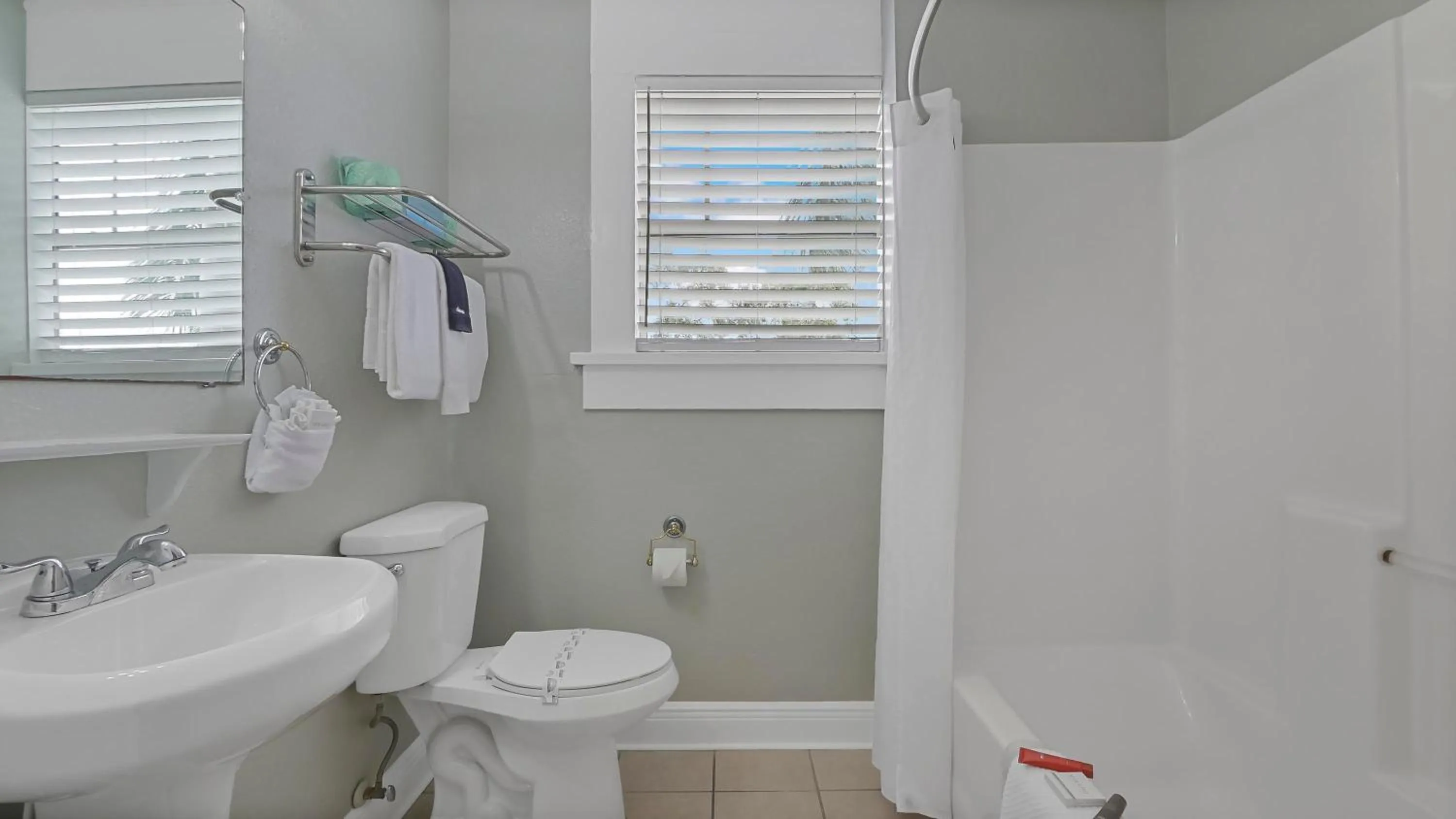 Bathroom in Crystal Bay Historic Hotel
