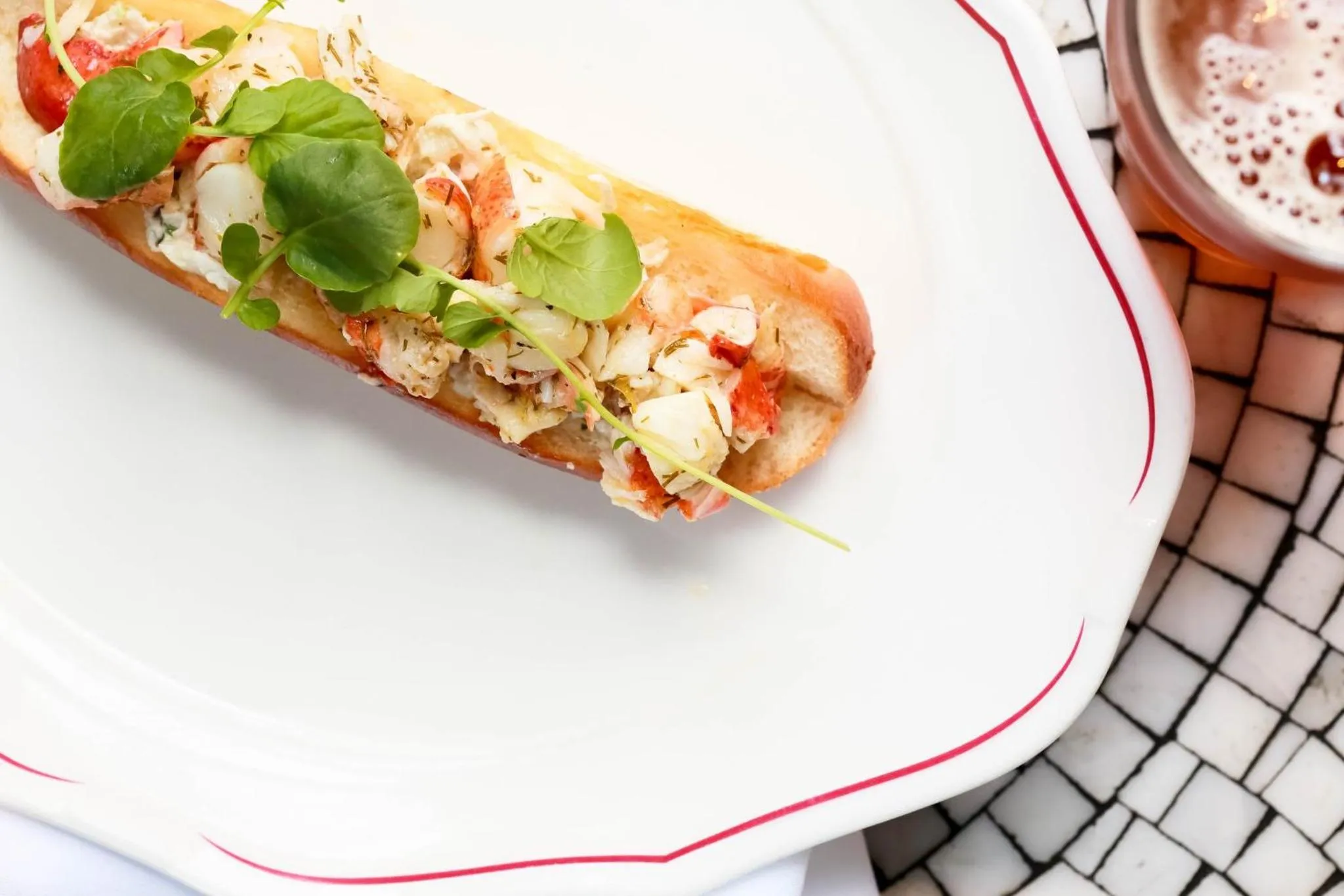 Restaurant/places to eat in Kimpton Cardinal Hotel by IHG