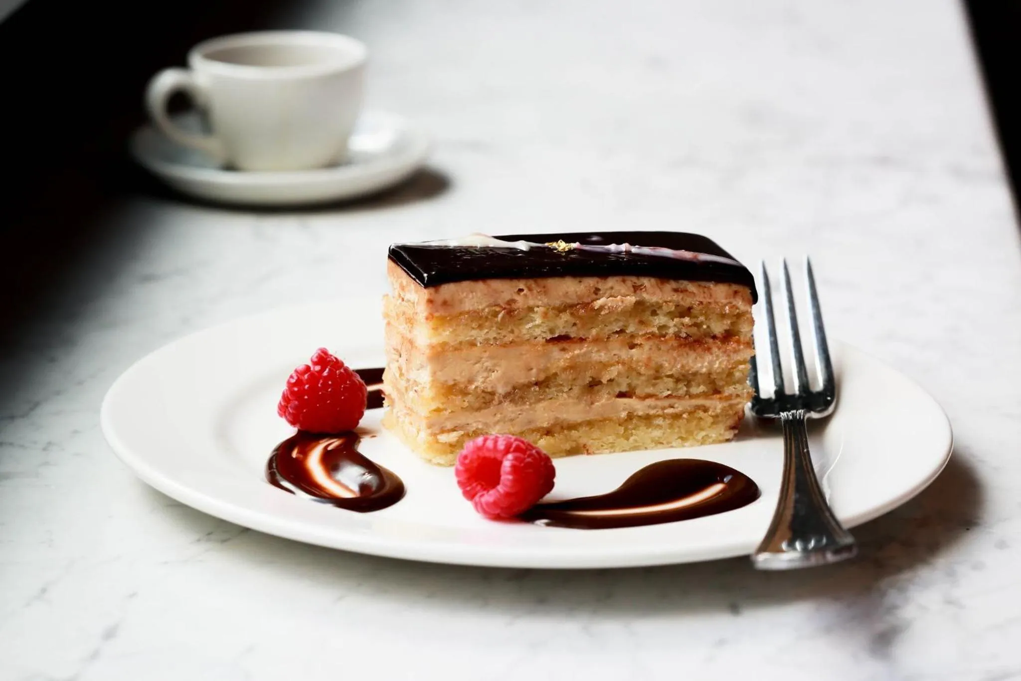 Restaurant/places to eat in Kimpton Cardinal Hotel by IHG