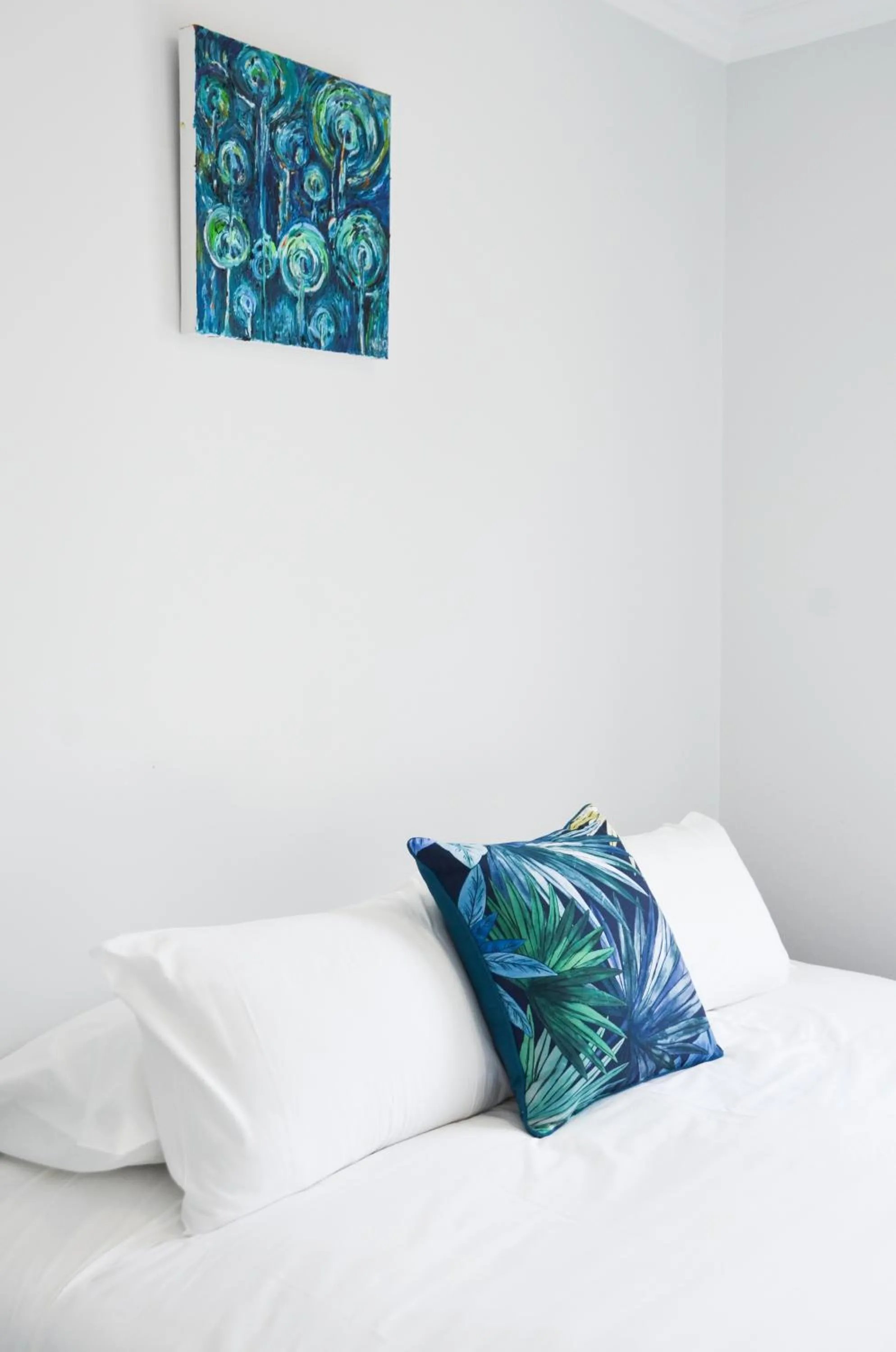 Bed in Mansfield Apartments