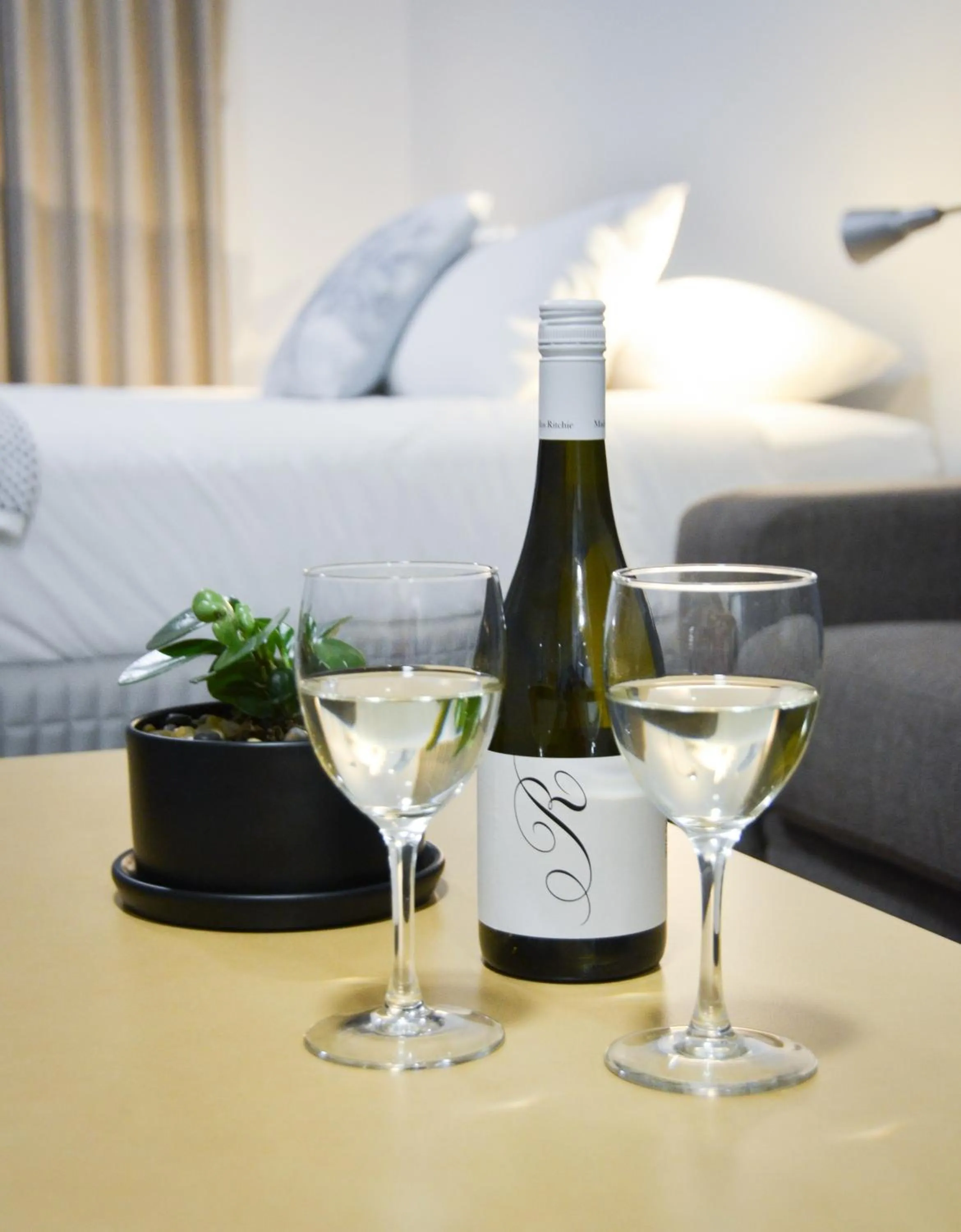 Bed in Mansfield Apartments