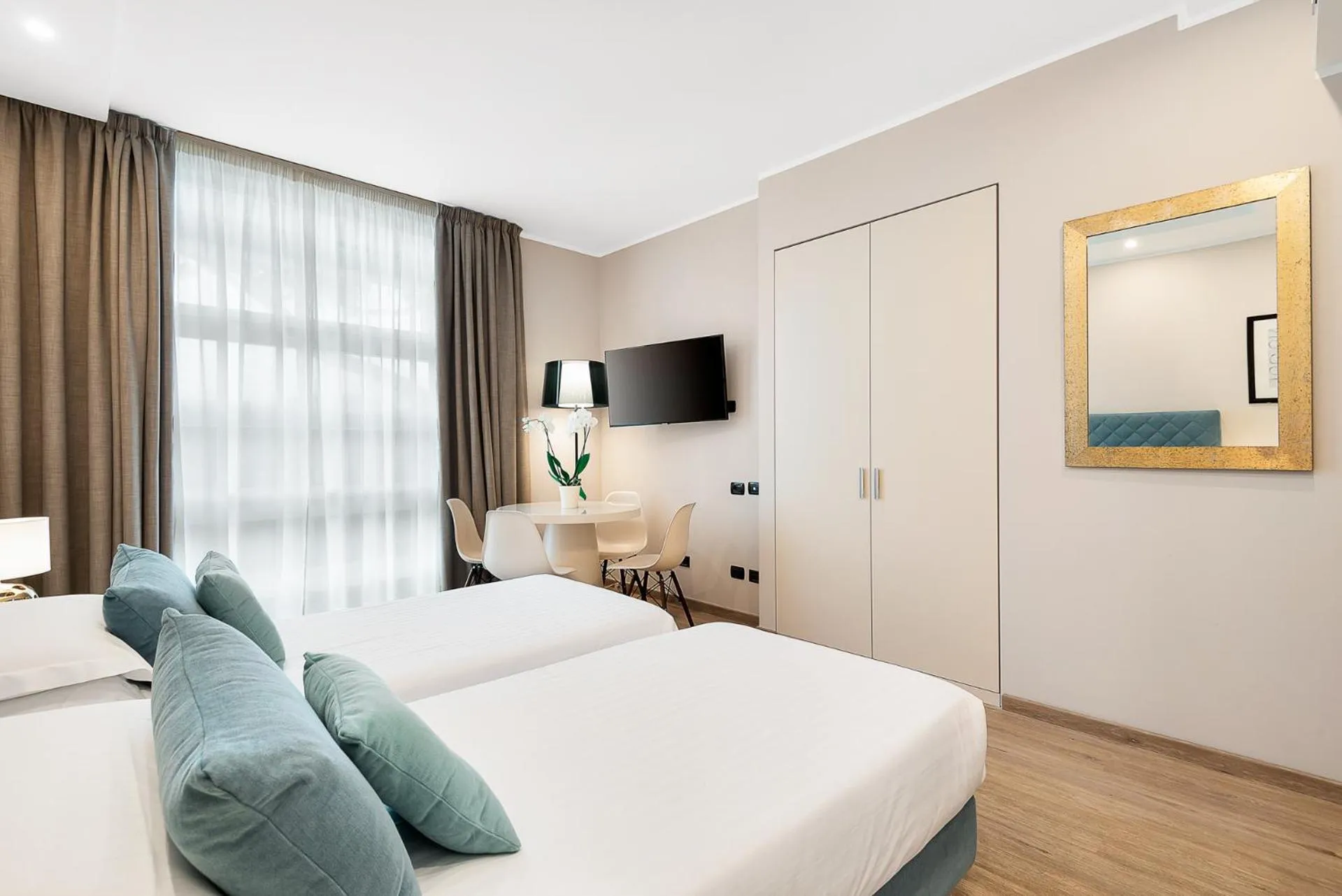 Bed in Hotel Excelsior