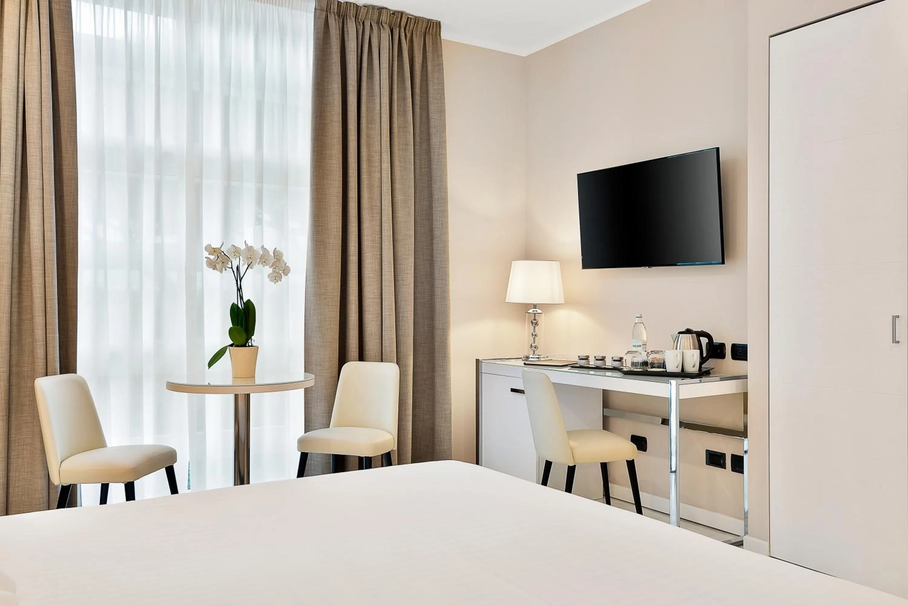 Bedroom, Bed in Hotel Excelsior