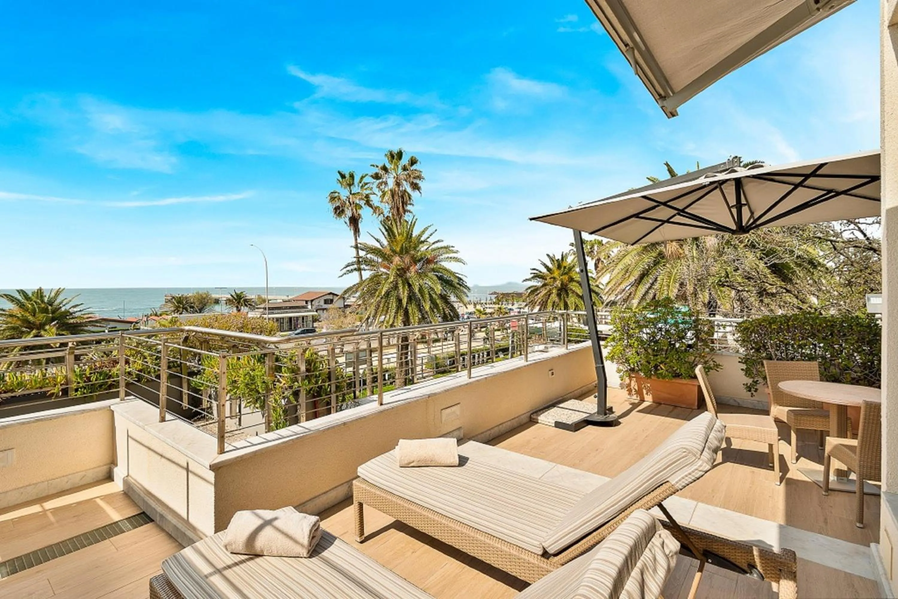 Balcony/Terrace in Hotel Excelsior