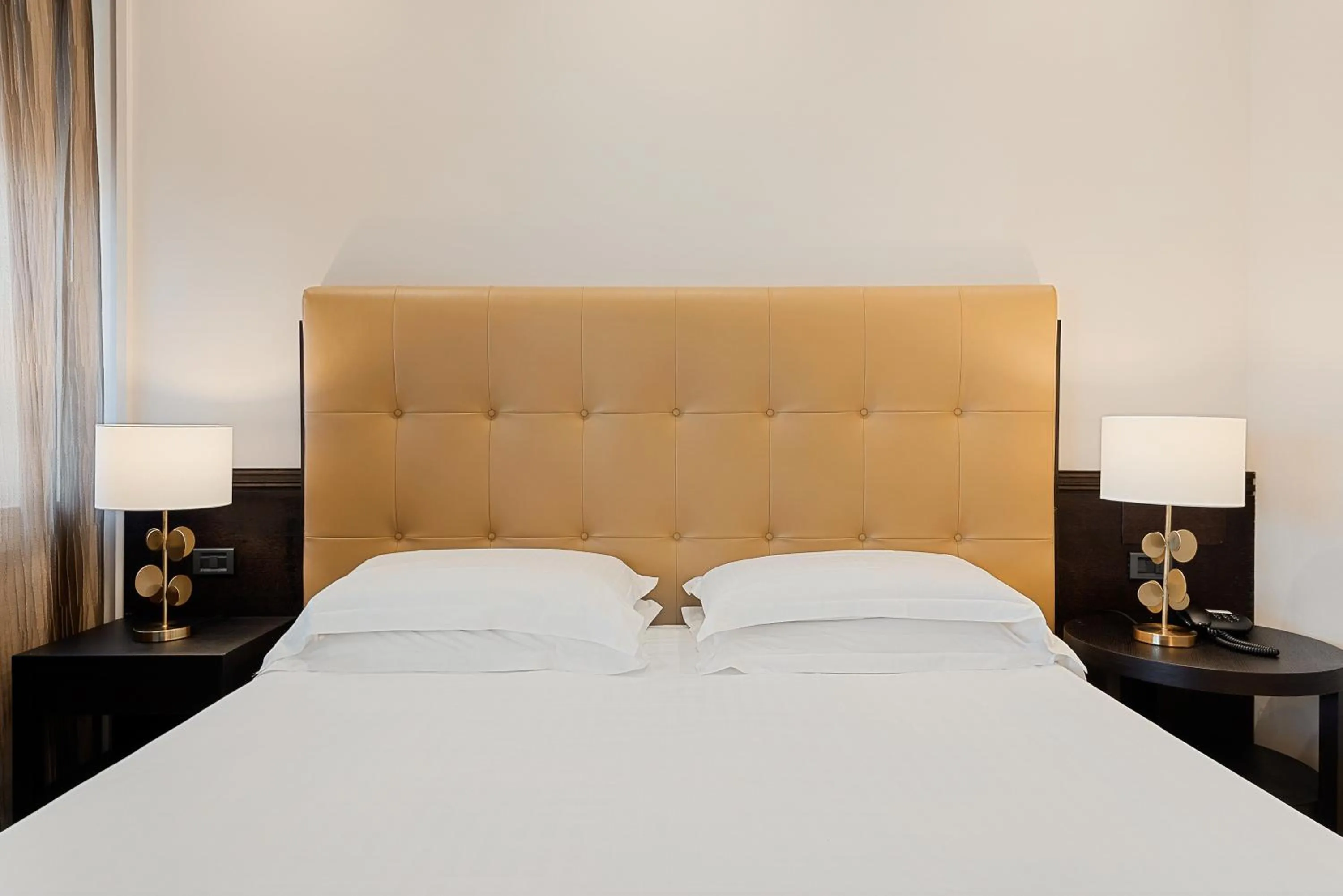 Bedroom, Bed in Hotel Excelsior