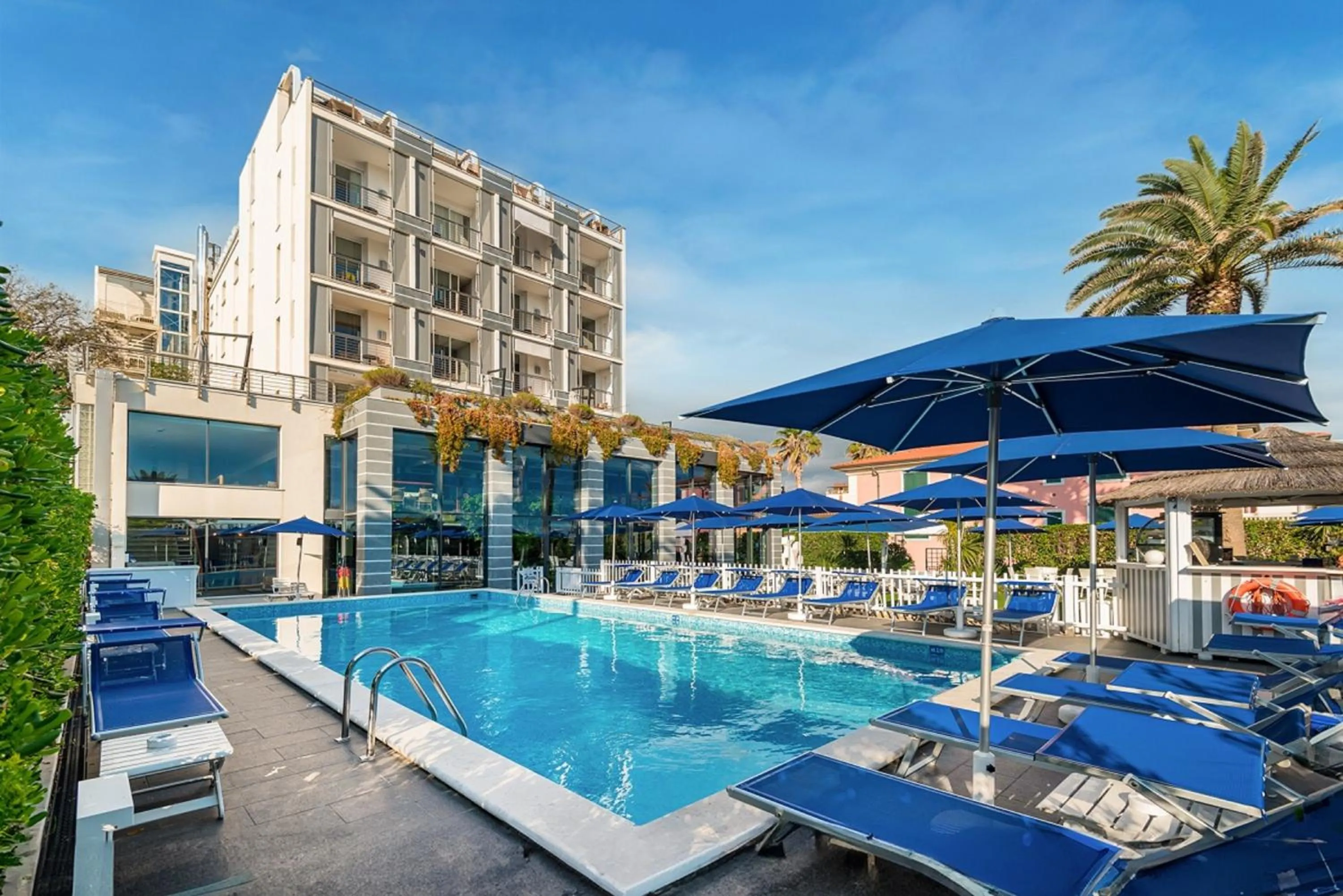 Property building in Hotel Excelsior