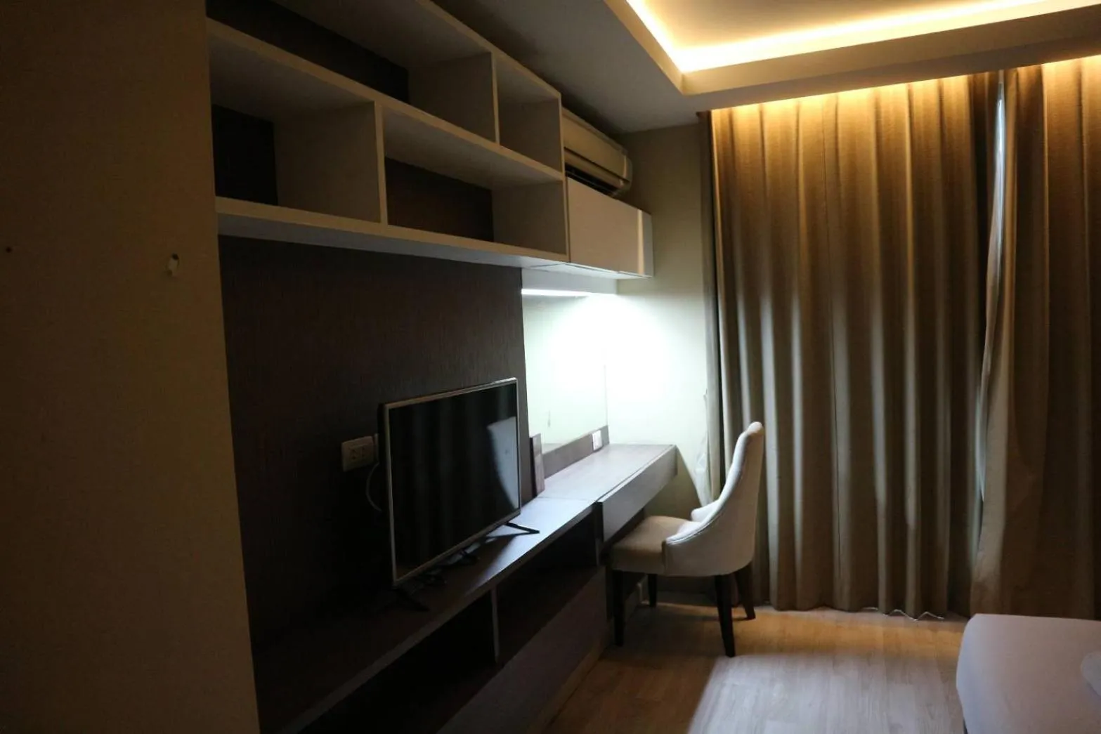 Bed in Avatar Suites Hotel - SHA Extra Plus