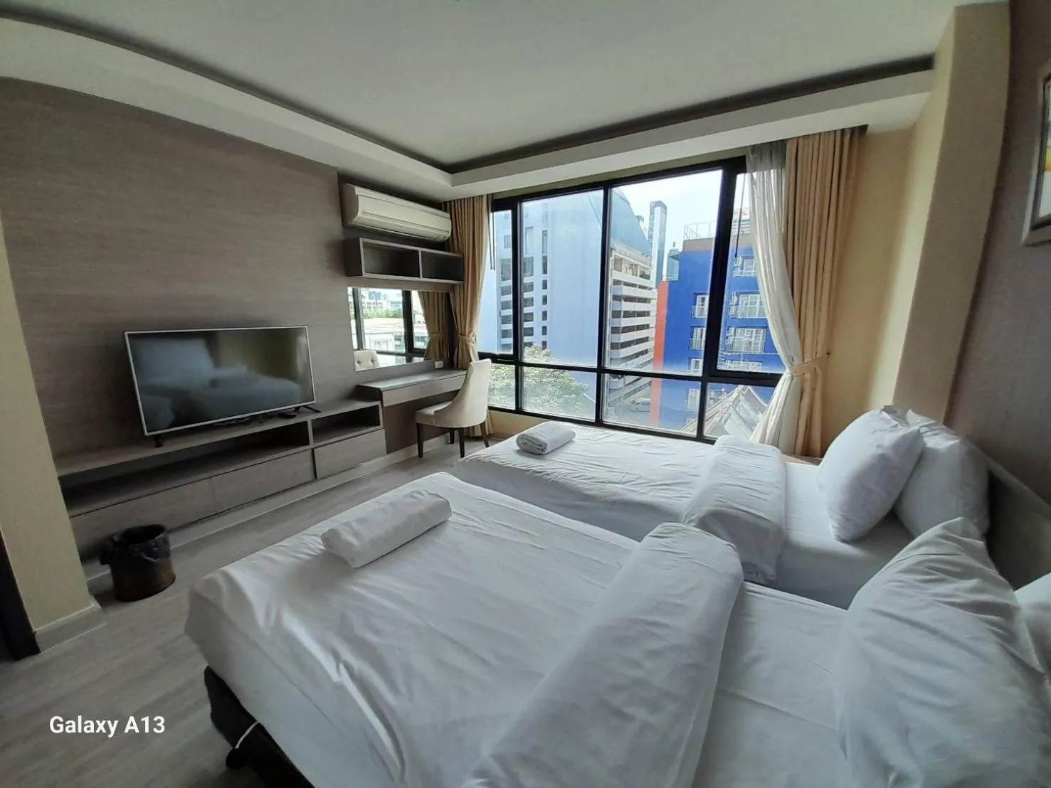 Bed in Avatar Suites Hotel - SHA Extra Plus