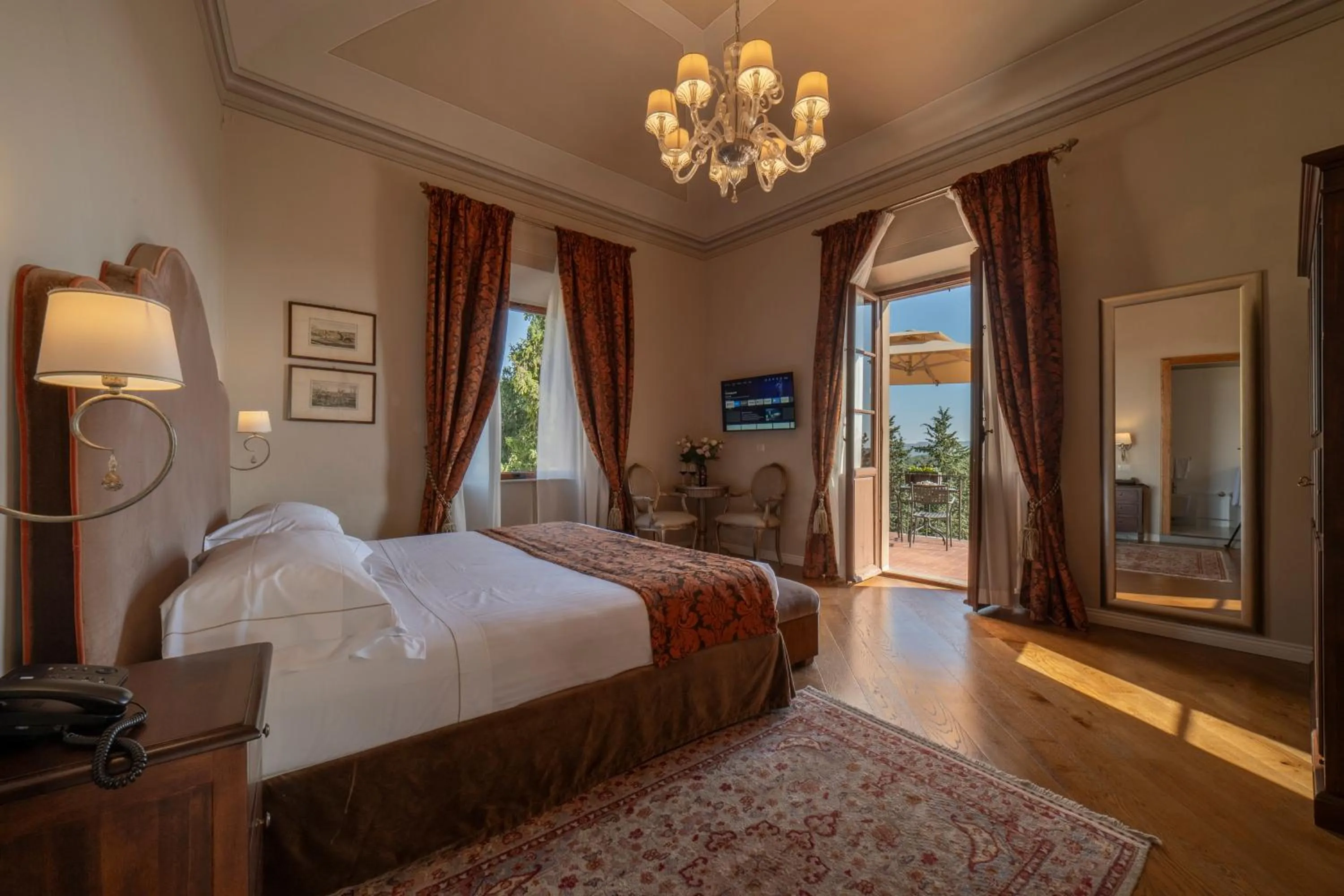 View (from property/room), Bed in Palazzo Leopoldo Dimora Storica & Spa