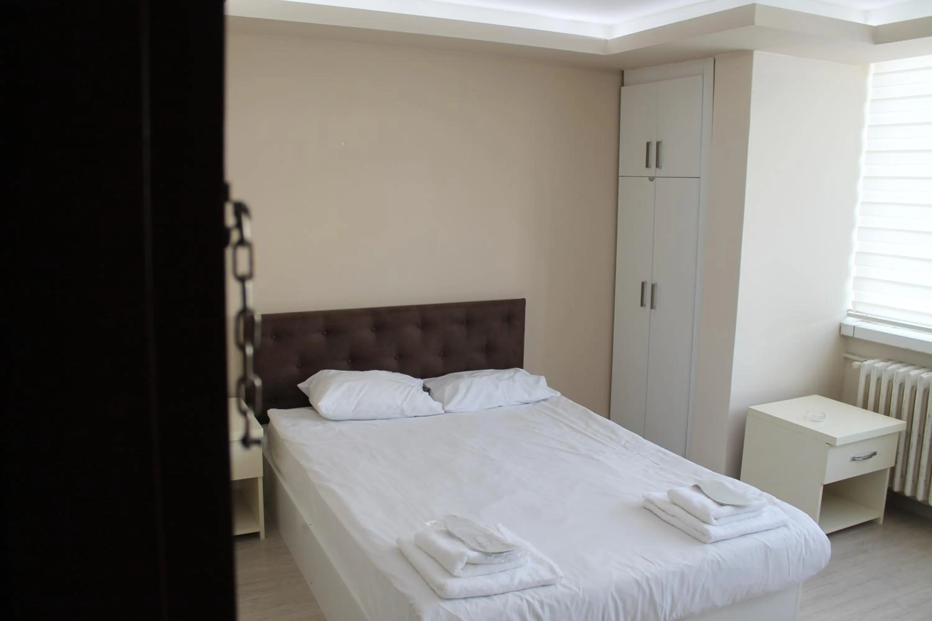 Bed in Hotel Abro Necatibey