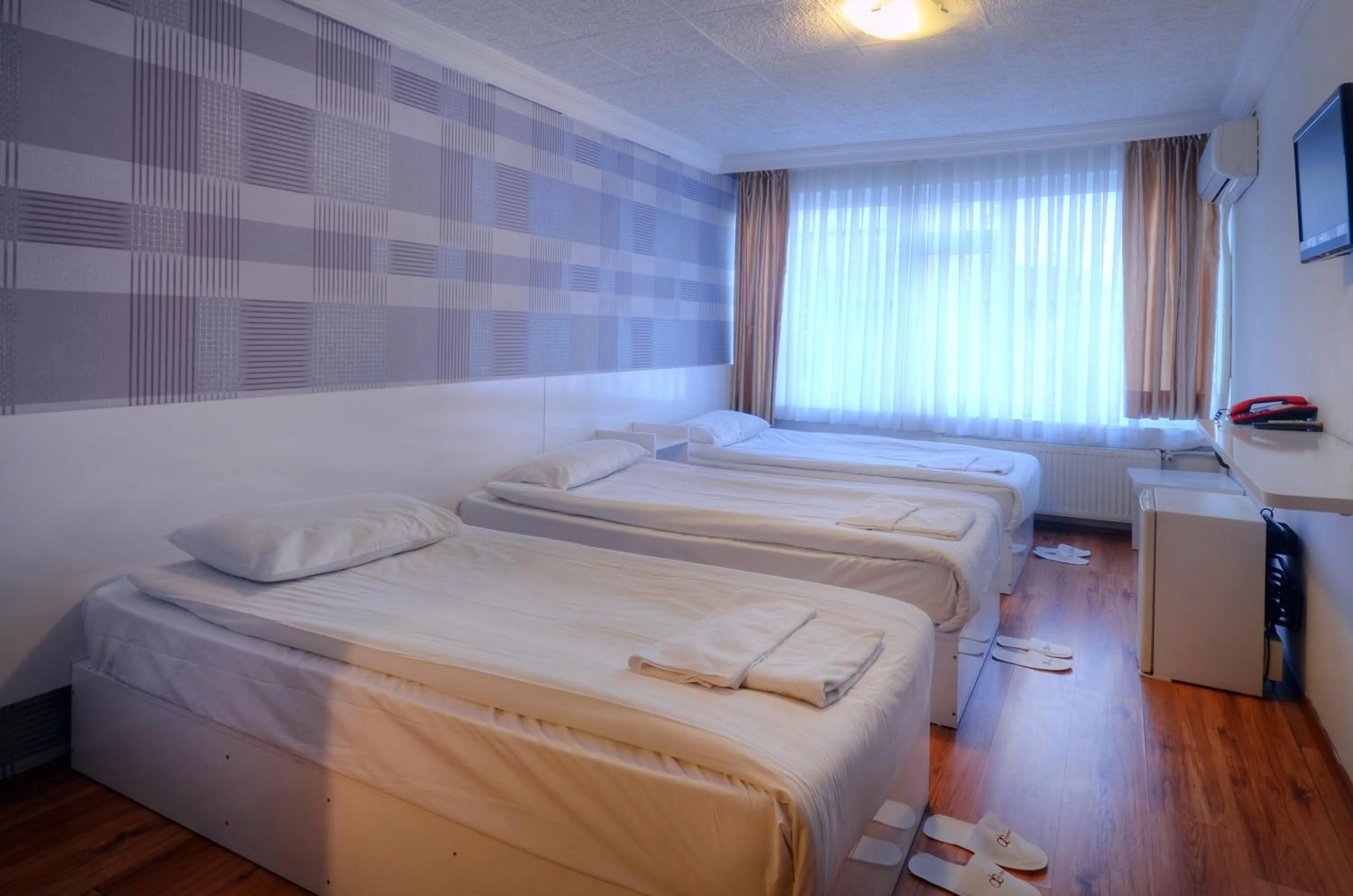 Photo of the whole room, Bed in Hotel Abro Necatibey