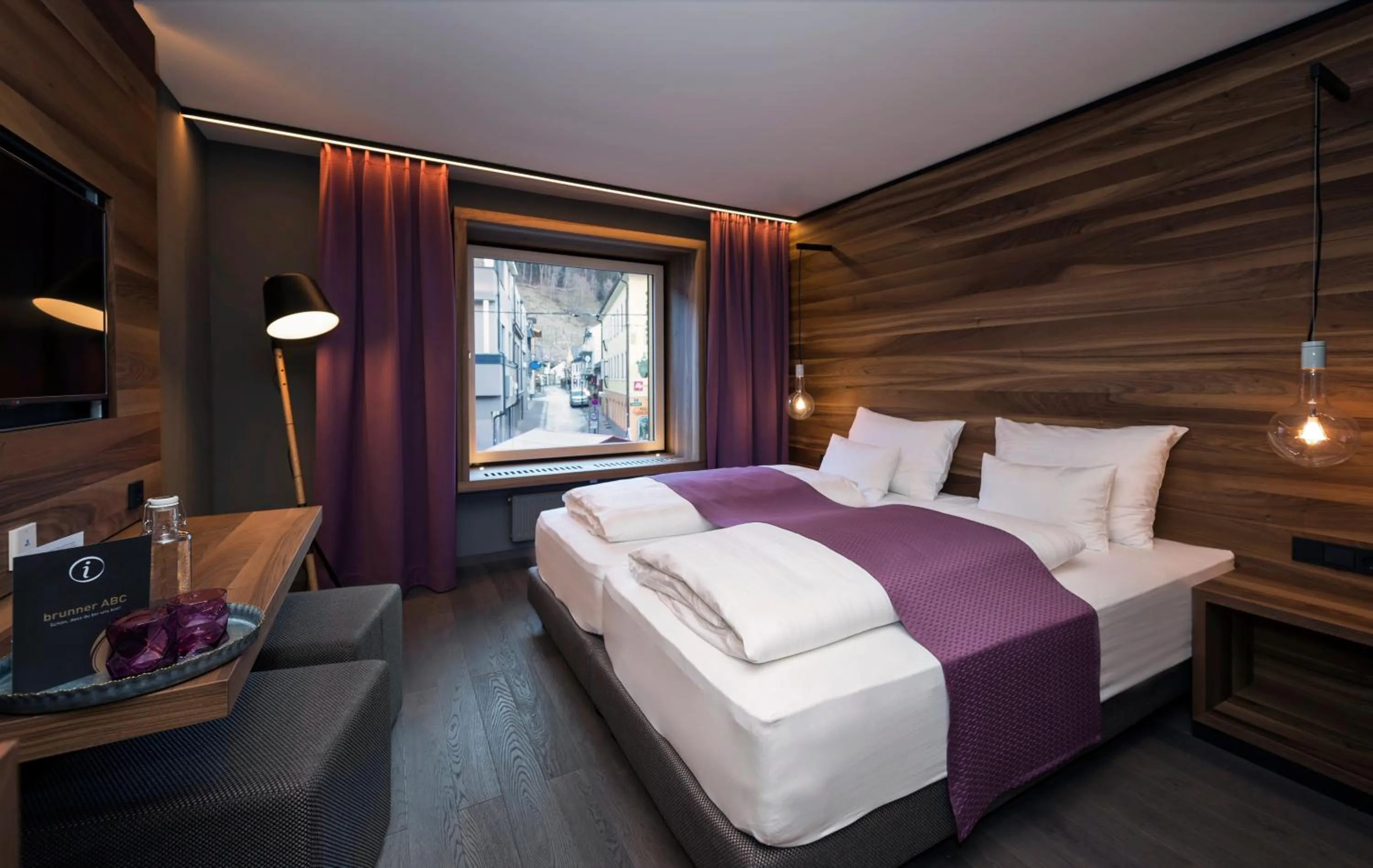 Photo of the whole room, Bed in Stadthotel Brunner