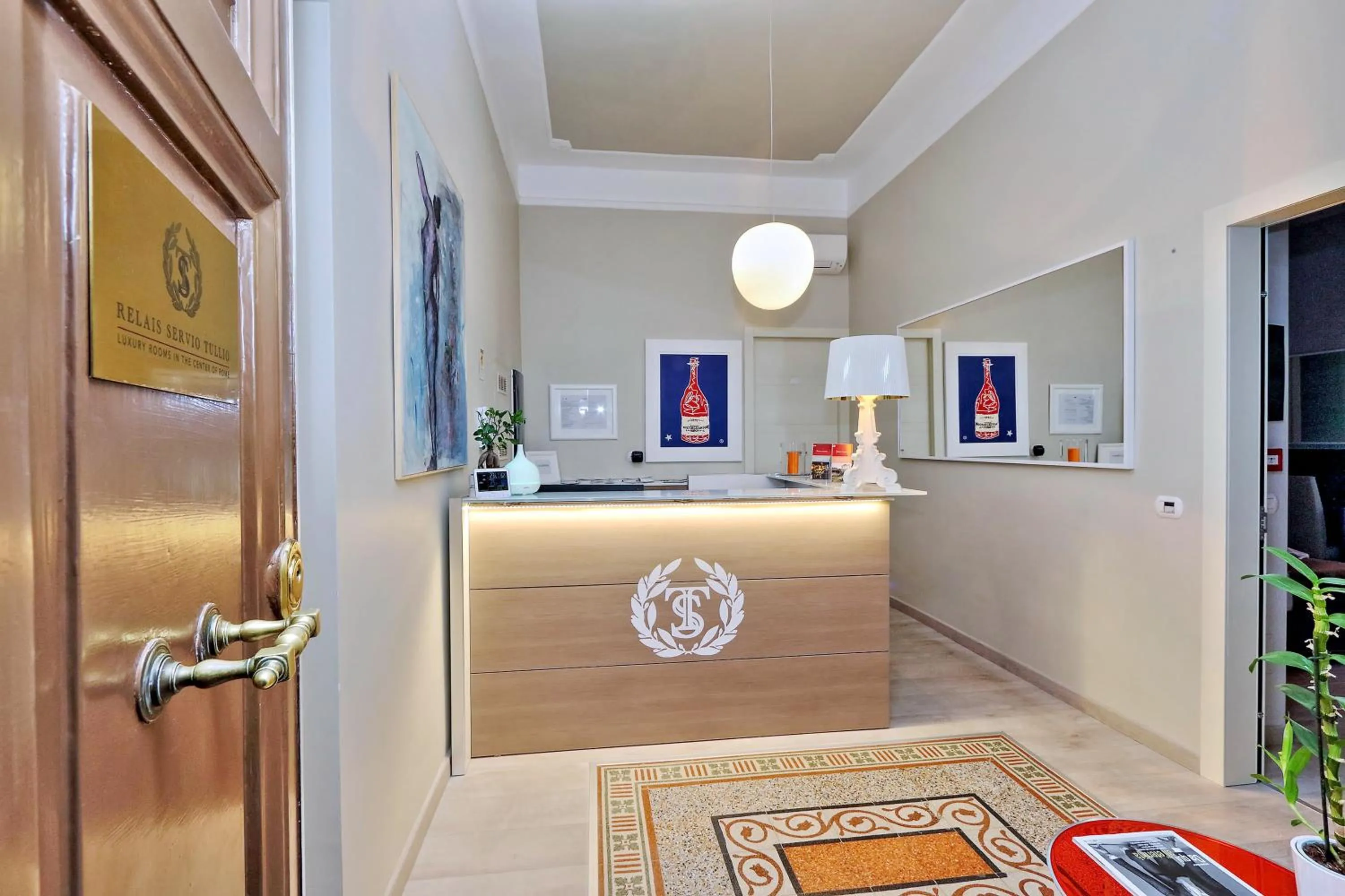Lobby or reception in Relais Servio Tullio