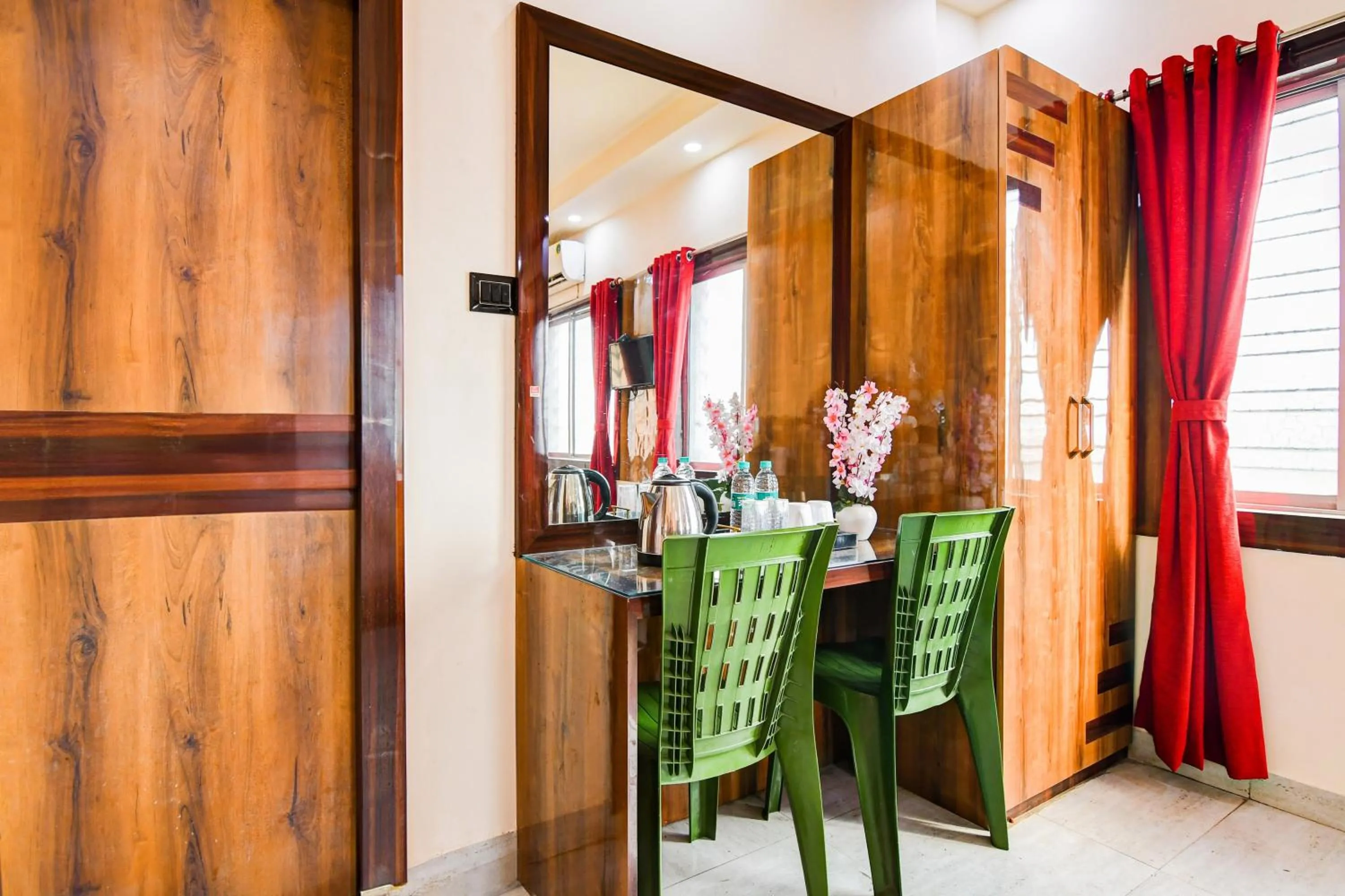 Bedroom in Super Hotel O DumDum Thana More Formerly Bimla Regency