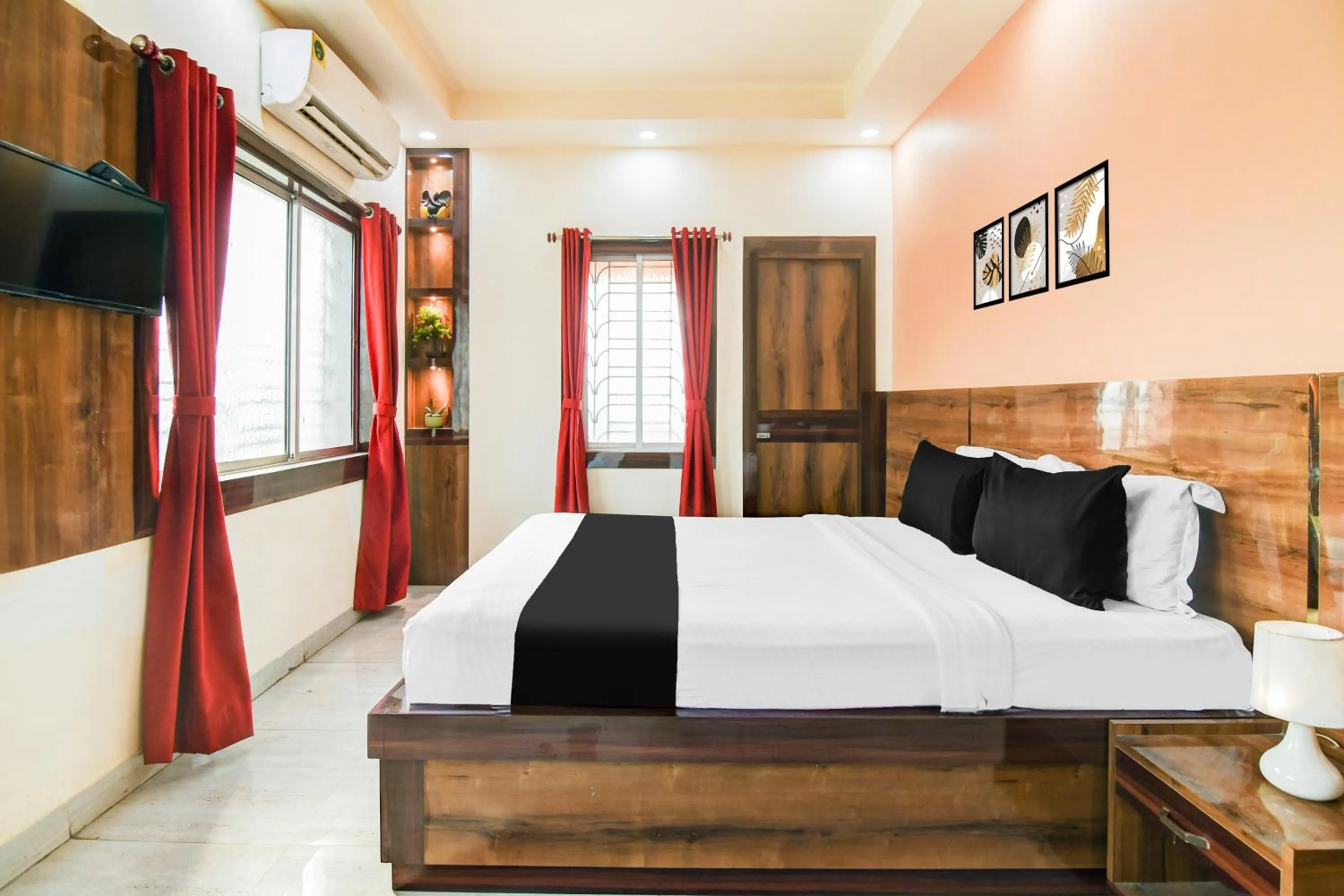 Bedroom, Bed in Super Hotel O DumDum Thana More Formerly Bimla Regency