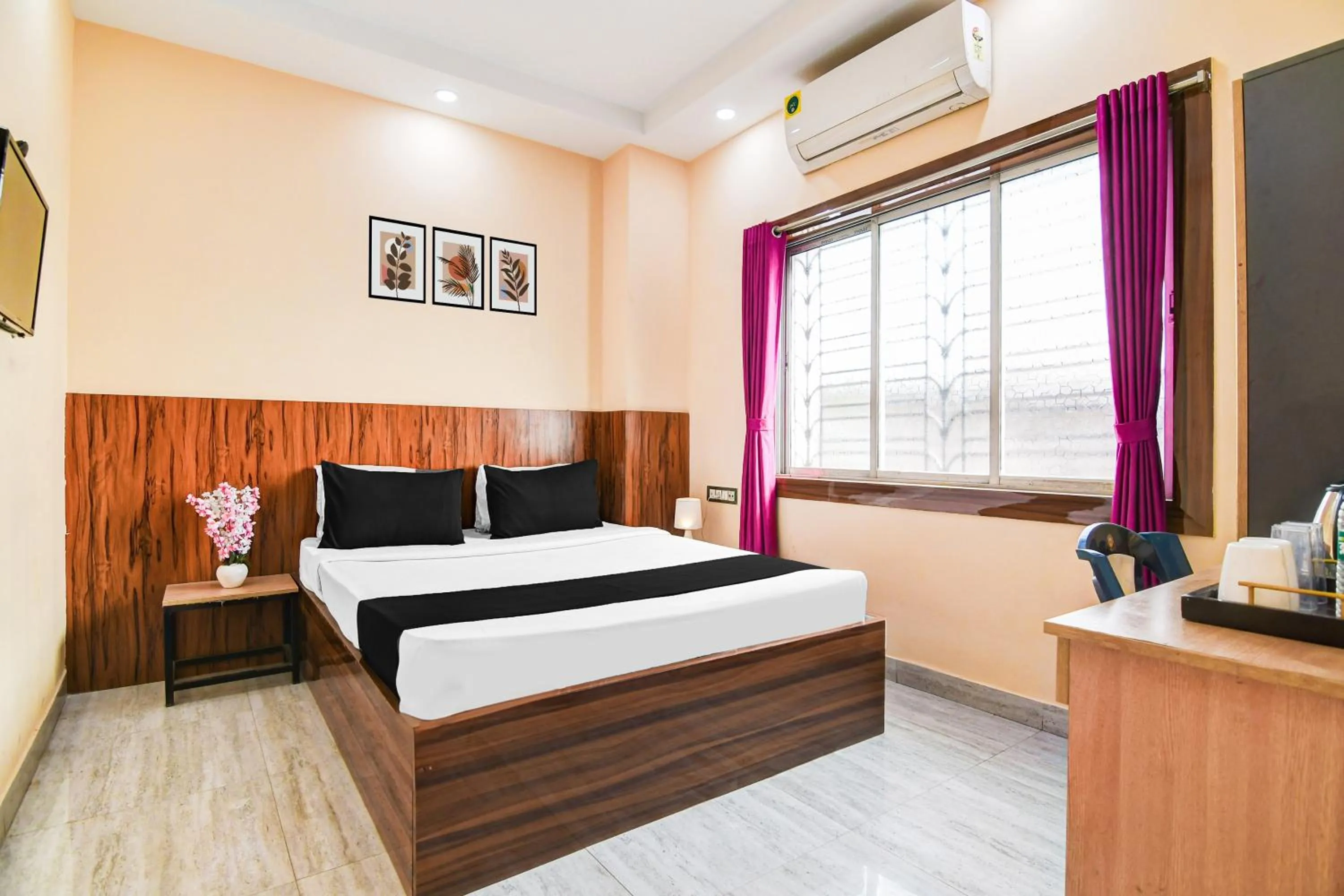 Bedroom, Bed in Super Hotel O DumDum Thana More Formerly Bimla Regency