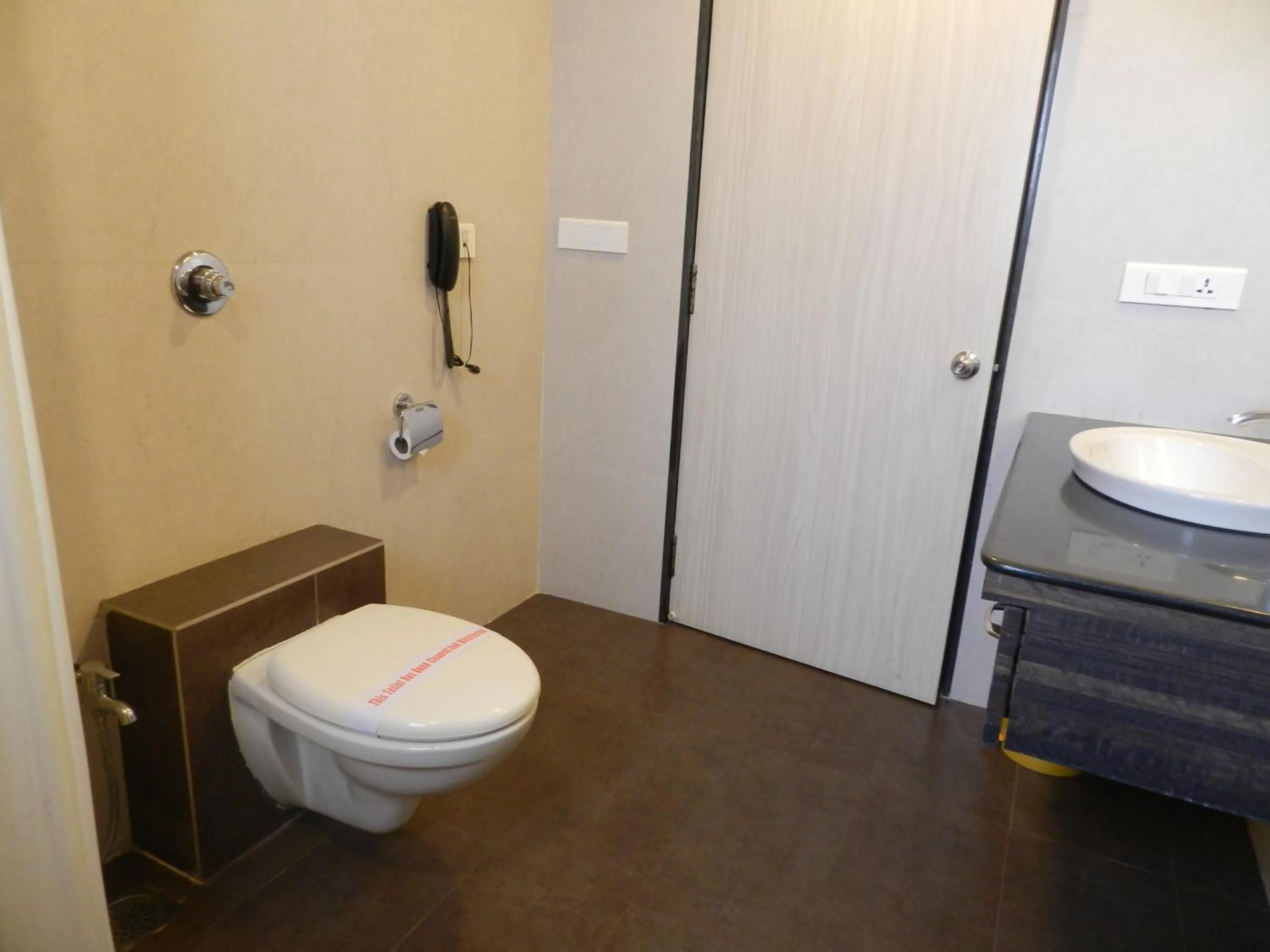 Shower in Hotel K Square