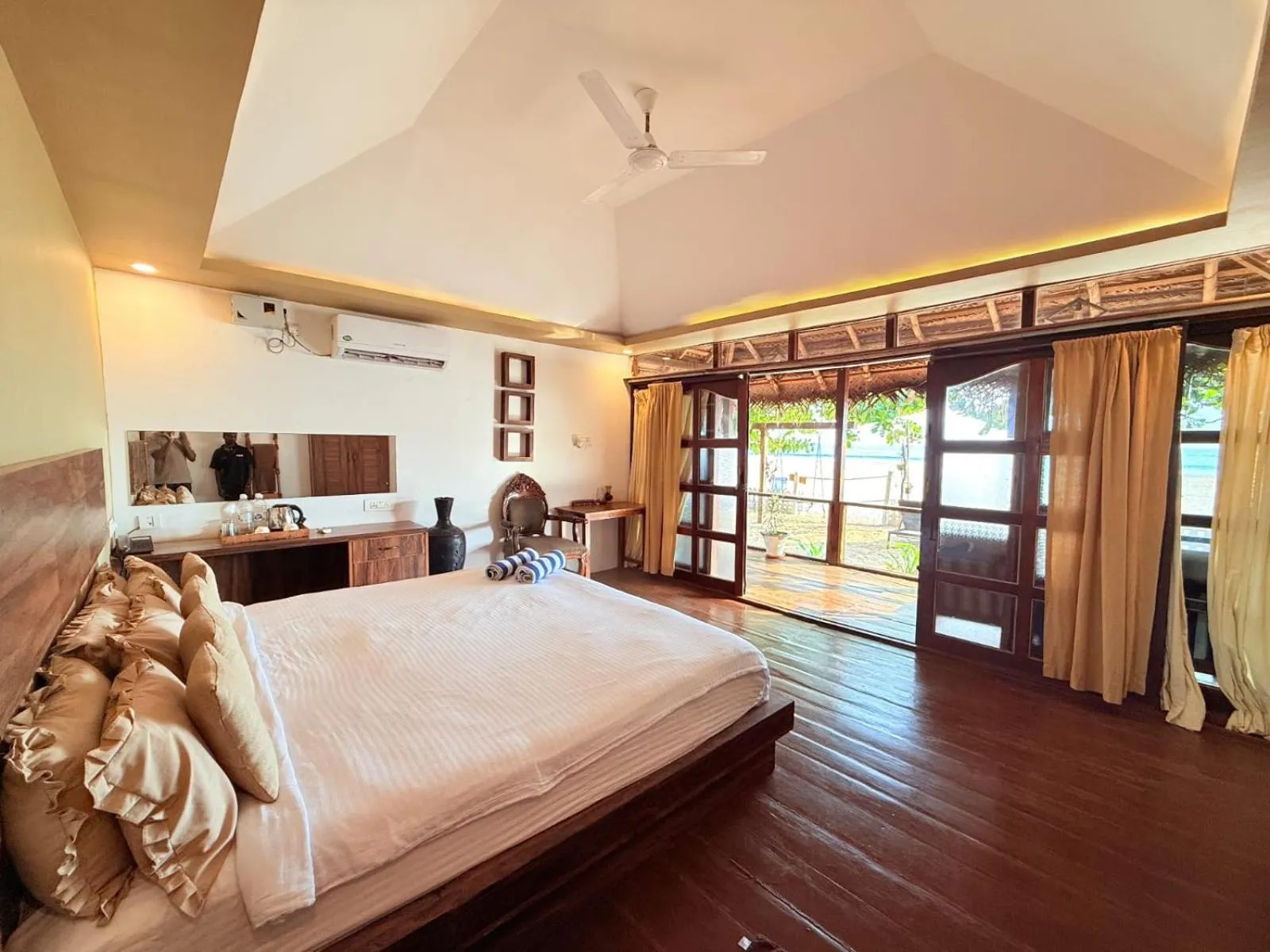 Bed in The Bay Agonda