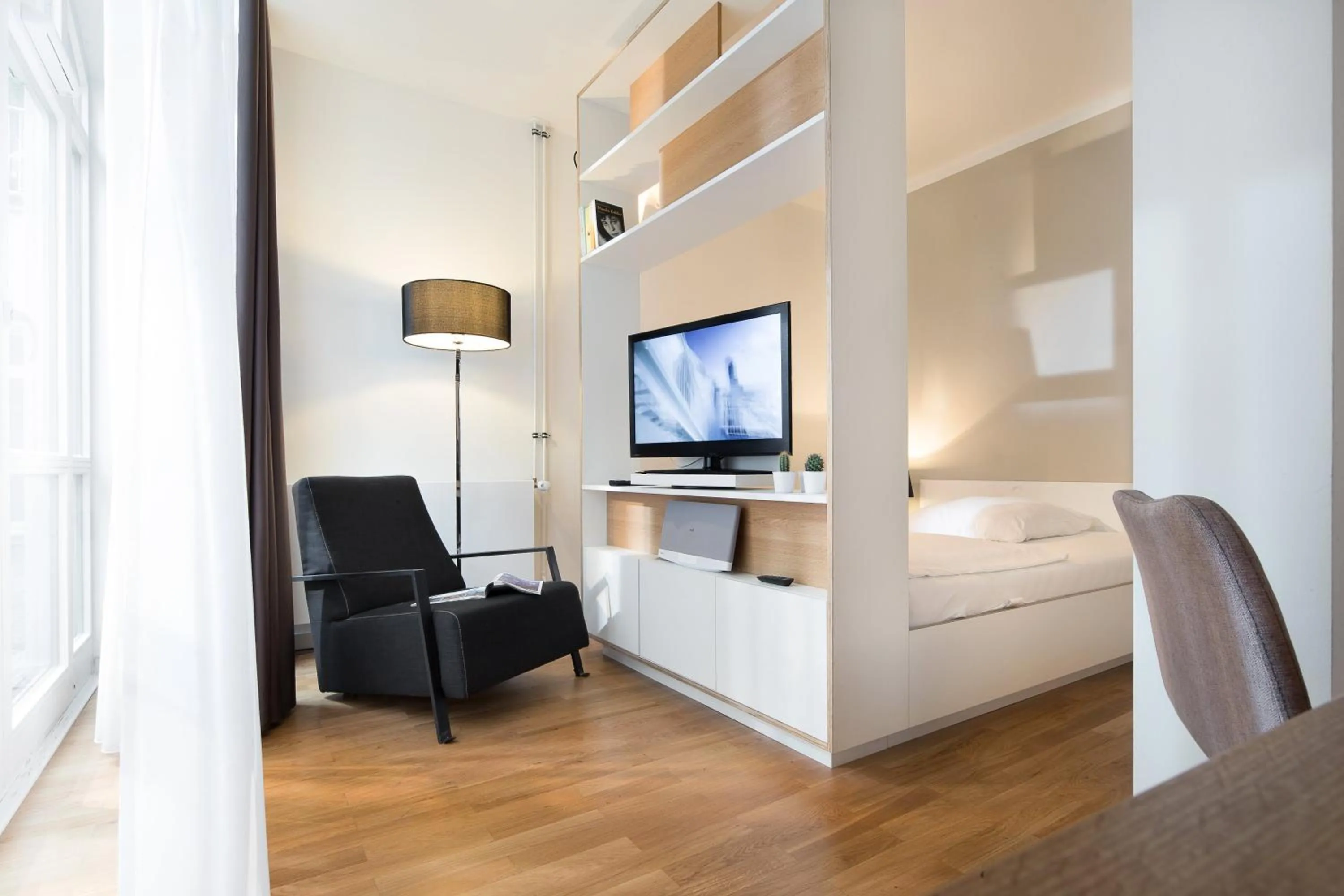 Bed in smartments Hamburg Aussenalster