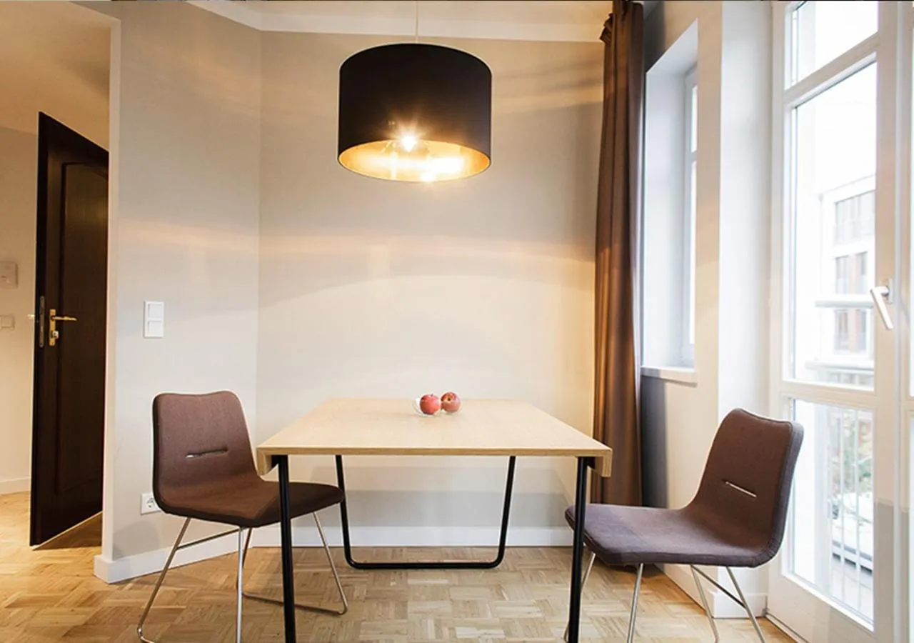 Dining area in smartments Hamburg Aussenalster