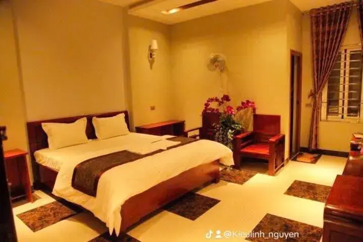 King Room in Khách Sạn Hoàng Gia 2 Lào Cai King Room in Khách Sạn Hoàng Gia 2 Lào Cai