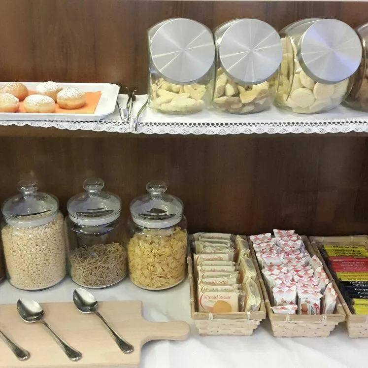 Breakfast in Hotel Fornaro