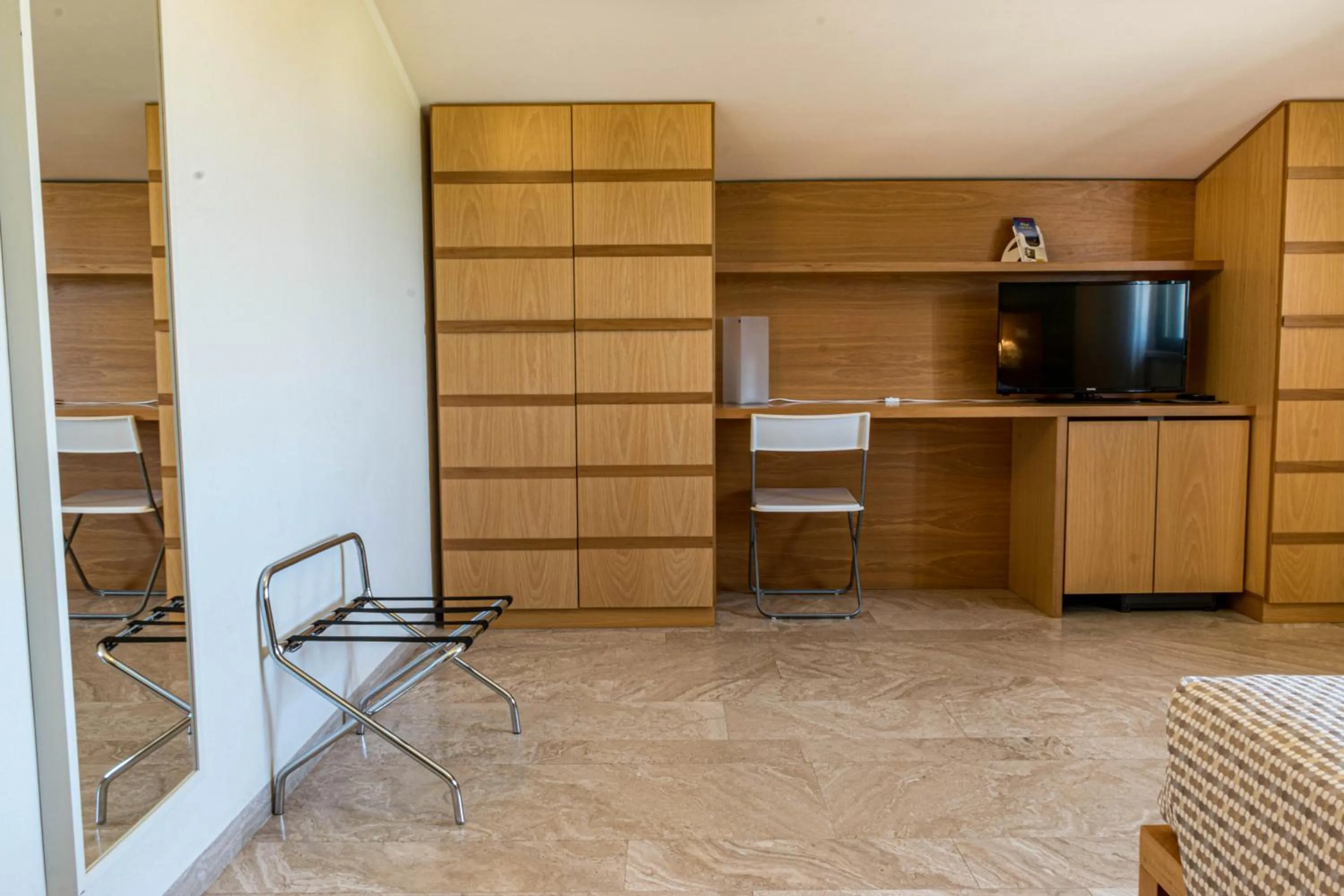 TV and multimedia in Hotel Poggio Bertino