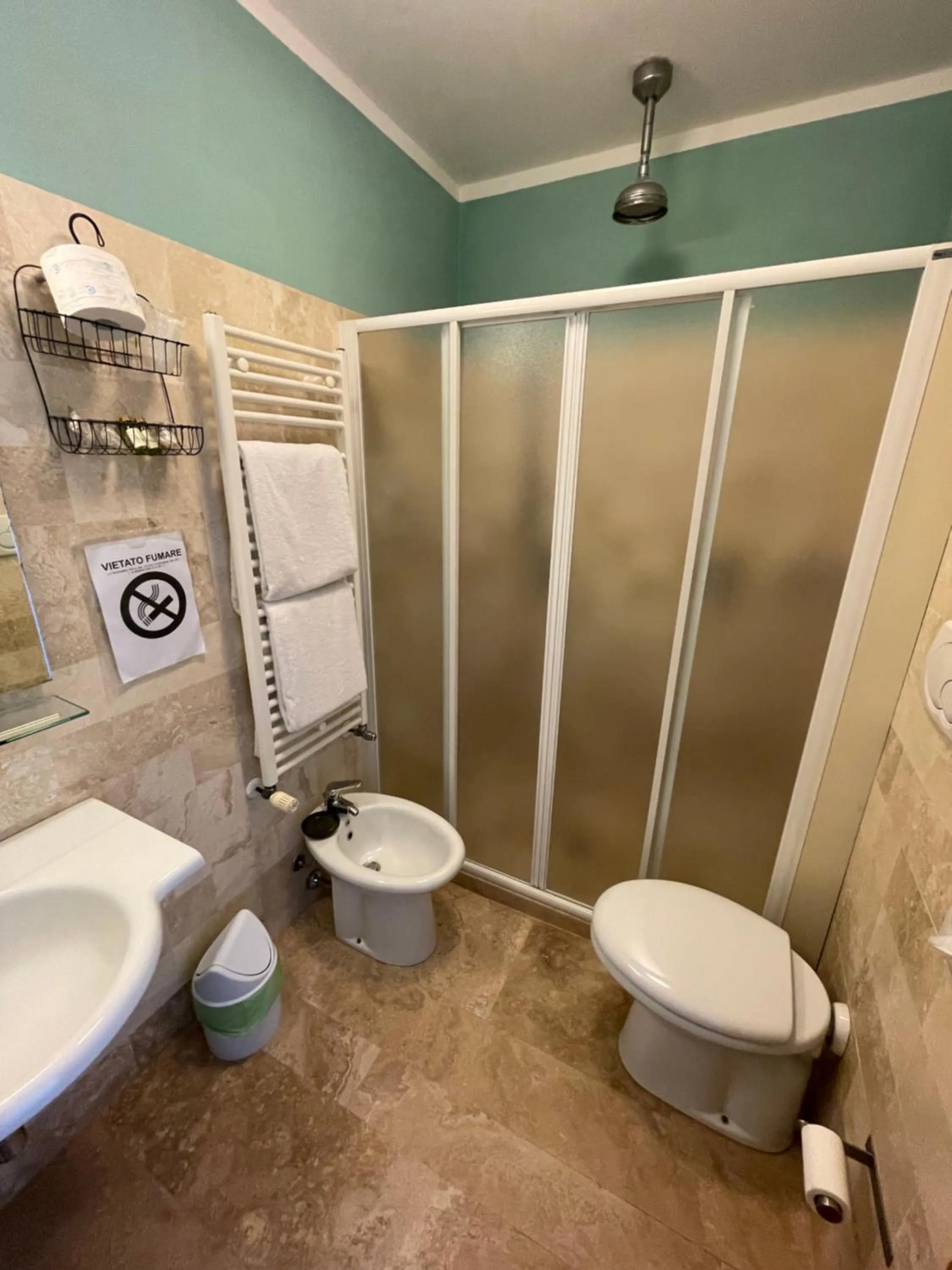 Bathroom in Hotel Poggio Bertino