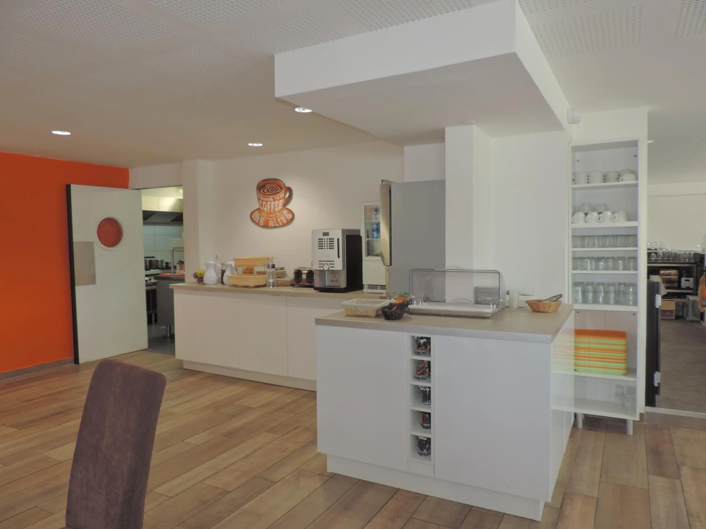 Restaurant/places to eat in Studios Nuitée en Provence