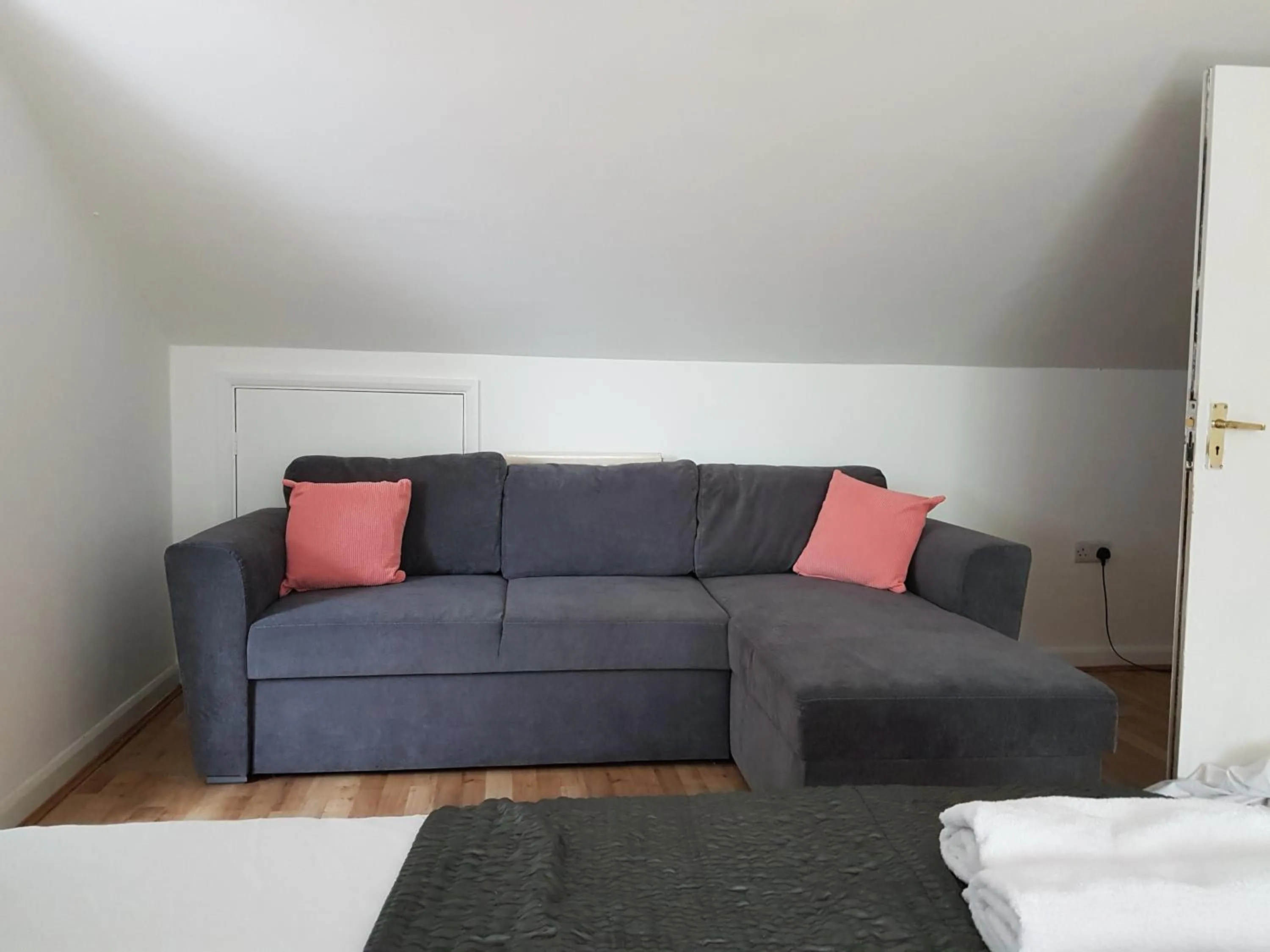 London Queen Park Apartments