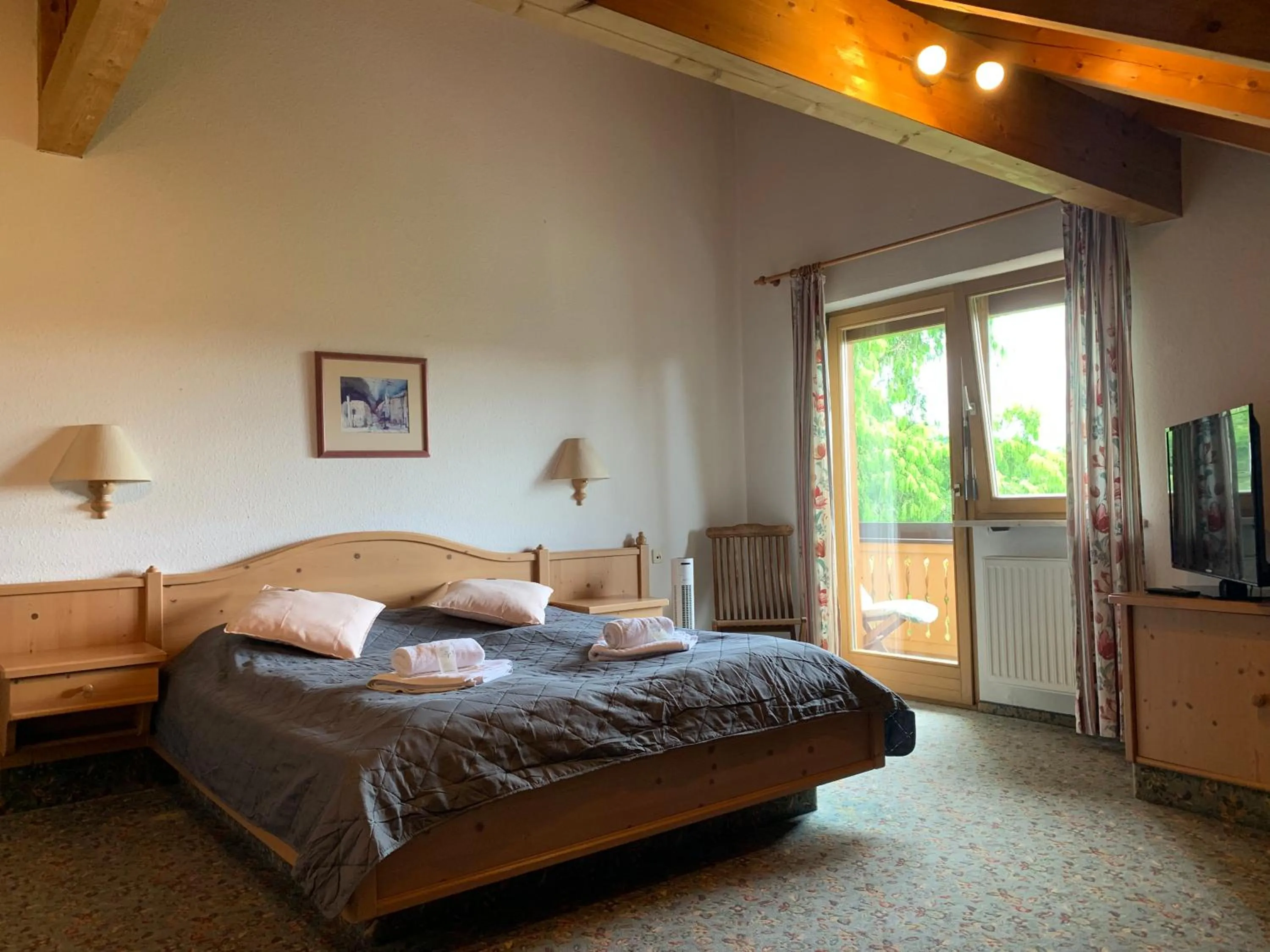 Photo of the whole room, Bed in Gasthof Sonnenheim