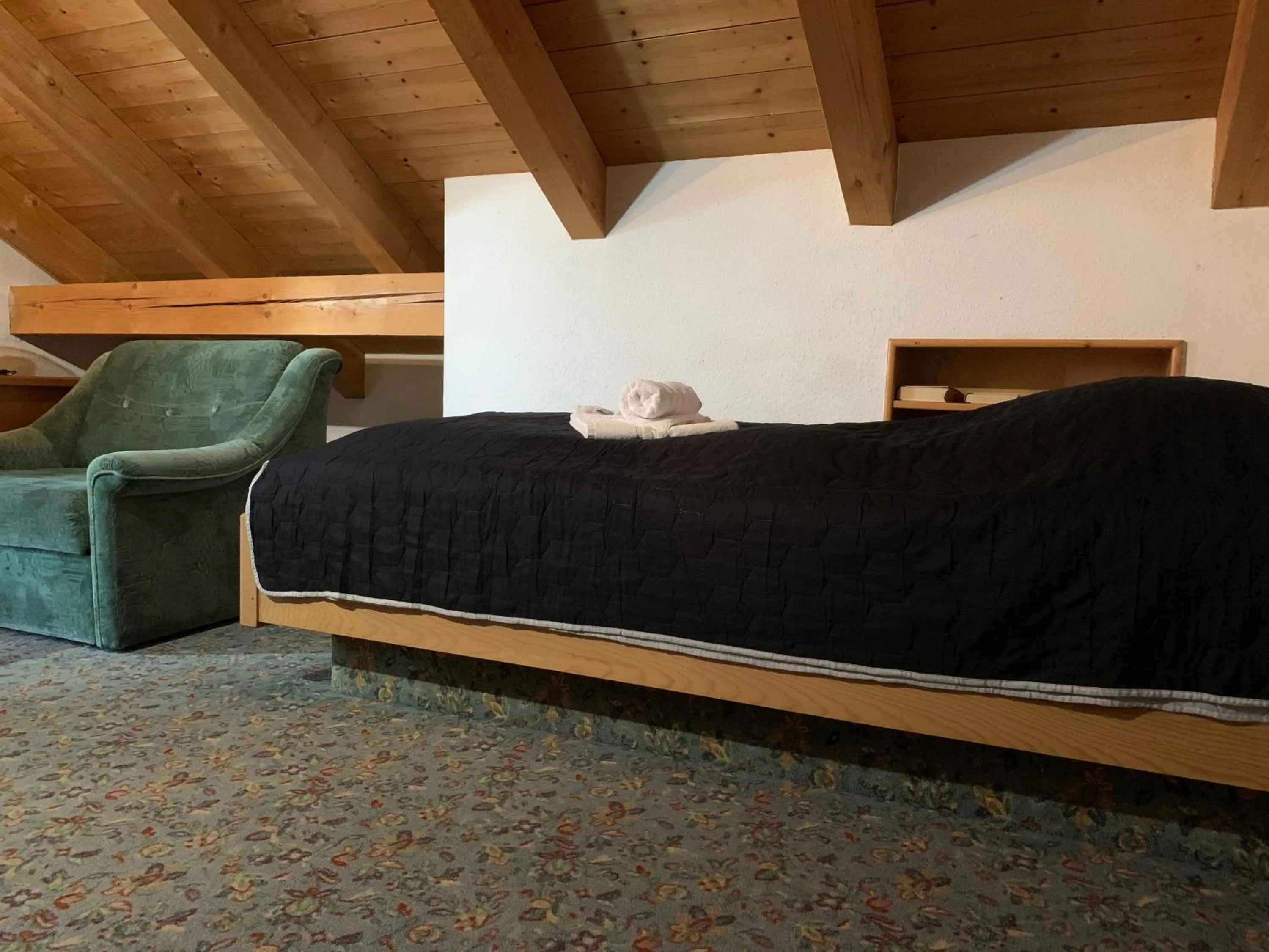 Bed in Gasthof Sonnenheim