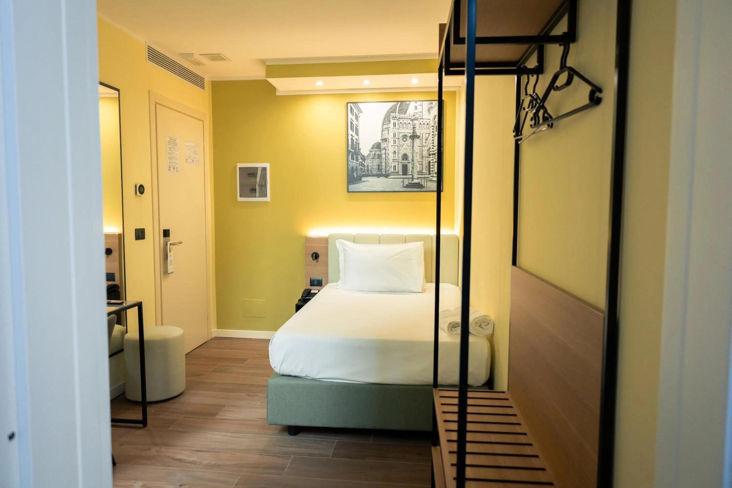 Bedroom, Bed in JR Hotels Hermes Firenze