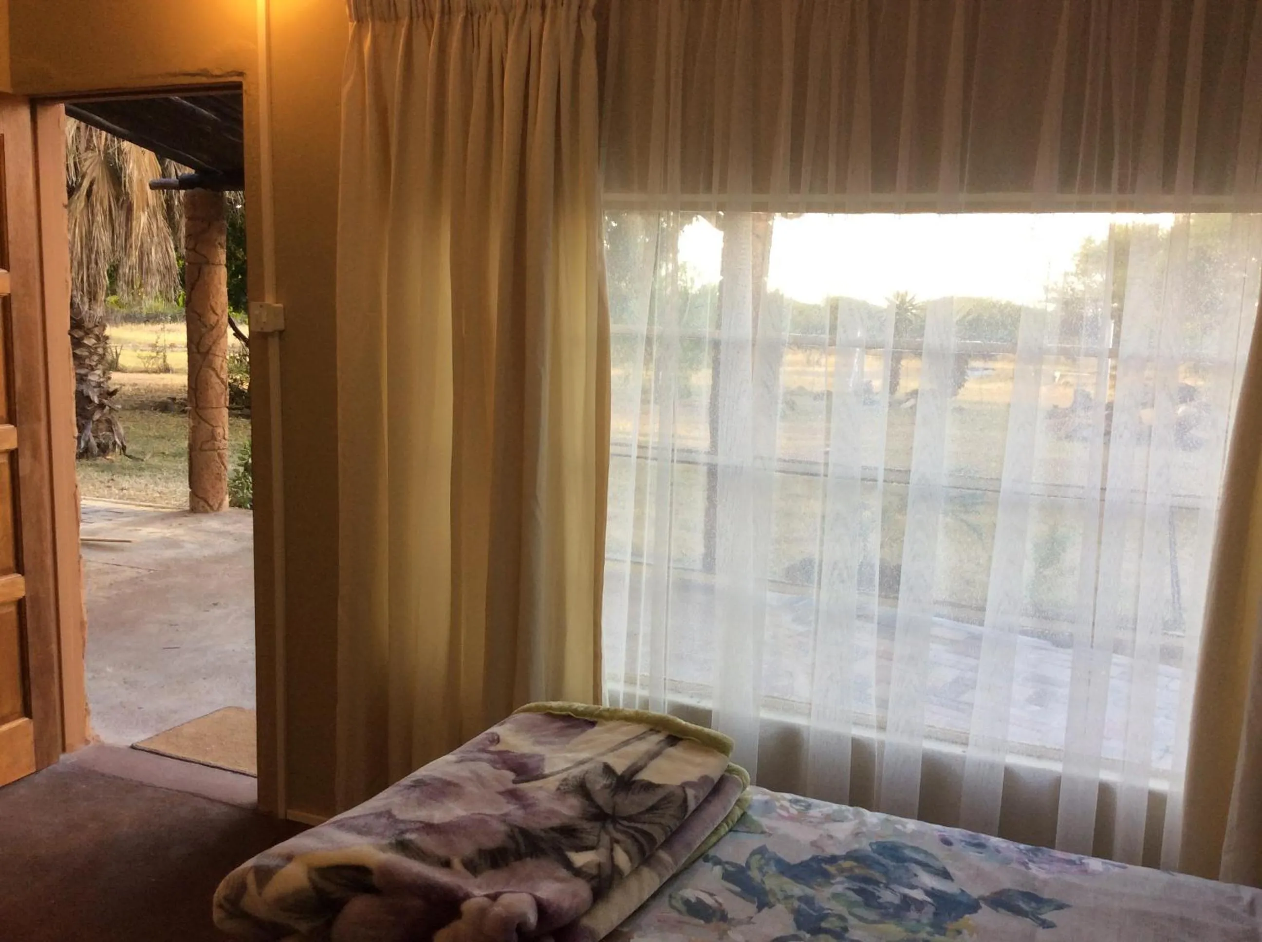 Bedroom, Bed in Klein Paradys Lodge - Polokwane