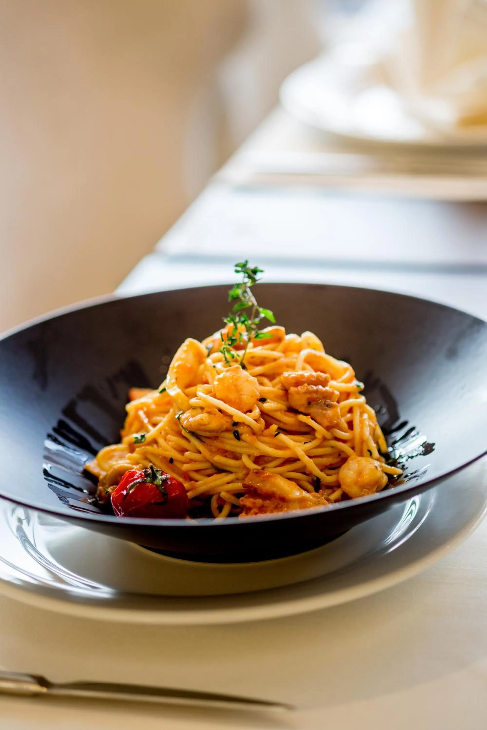 Restaurant/places to eat in Willmont Hotel