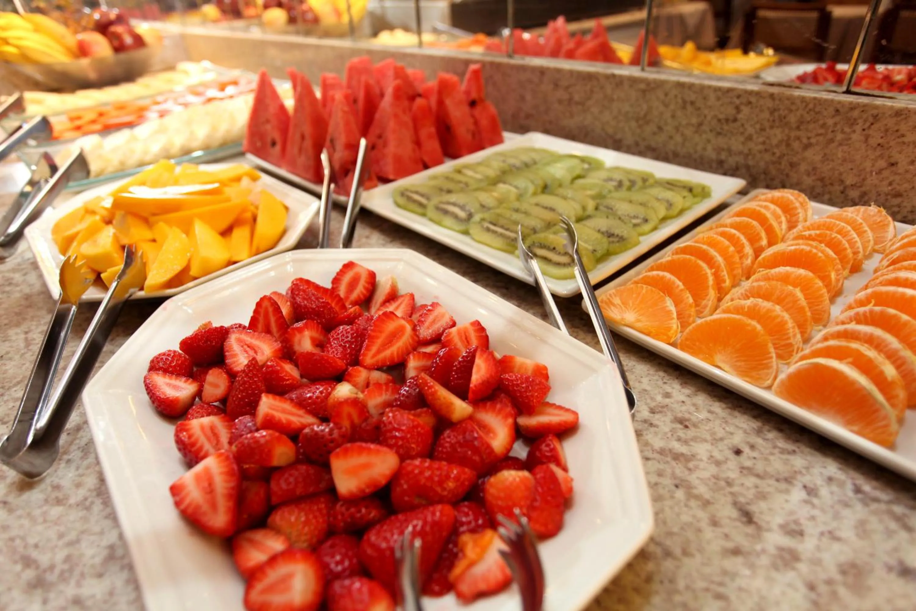 Buffet breakfast in Mengo Palace Hotel