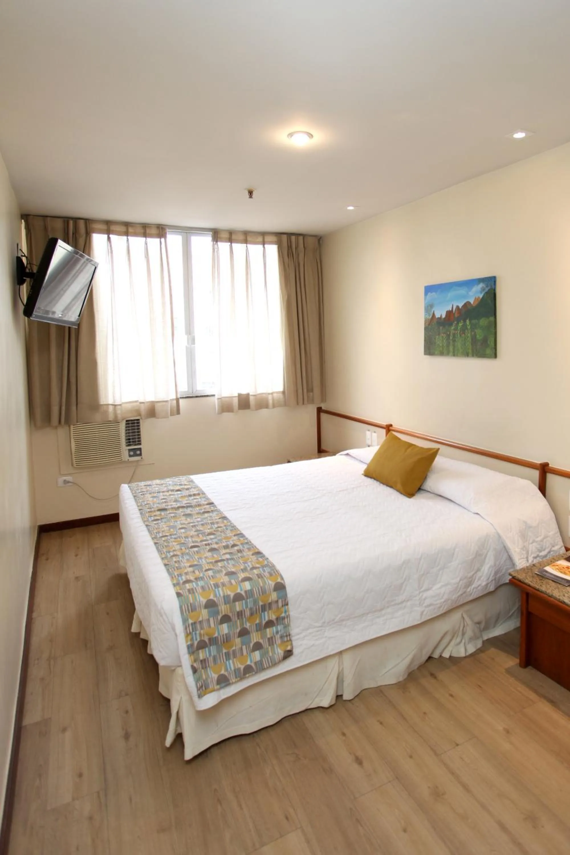 Bed in Mengo Palace Hotel