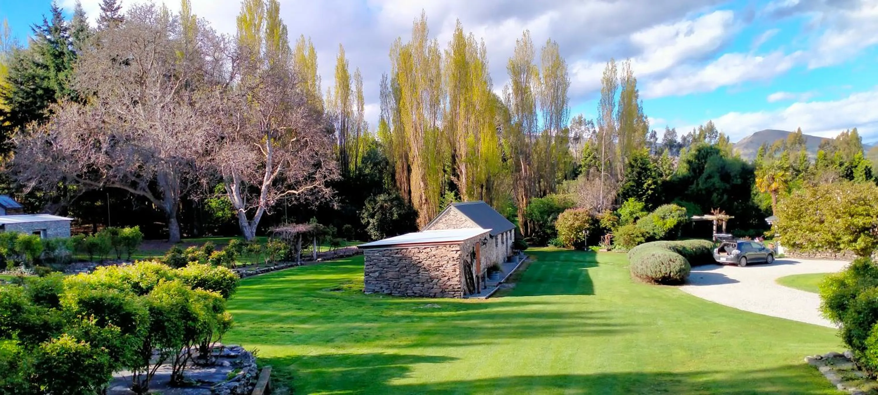 Garden view in Queensberry Inn