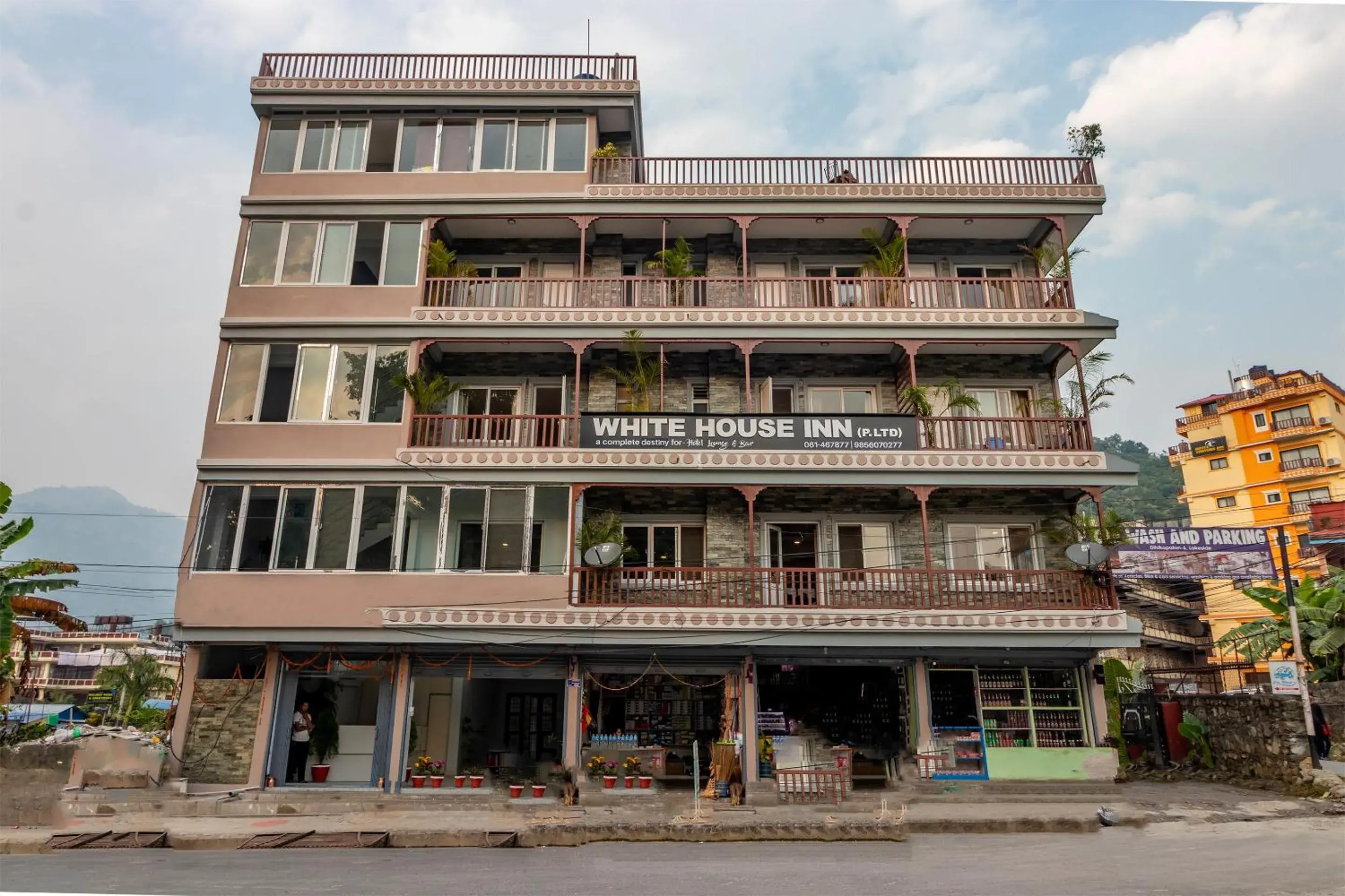OYO 254 White House Inn OYO 254 White House Inn