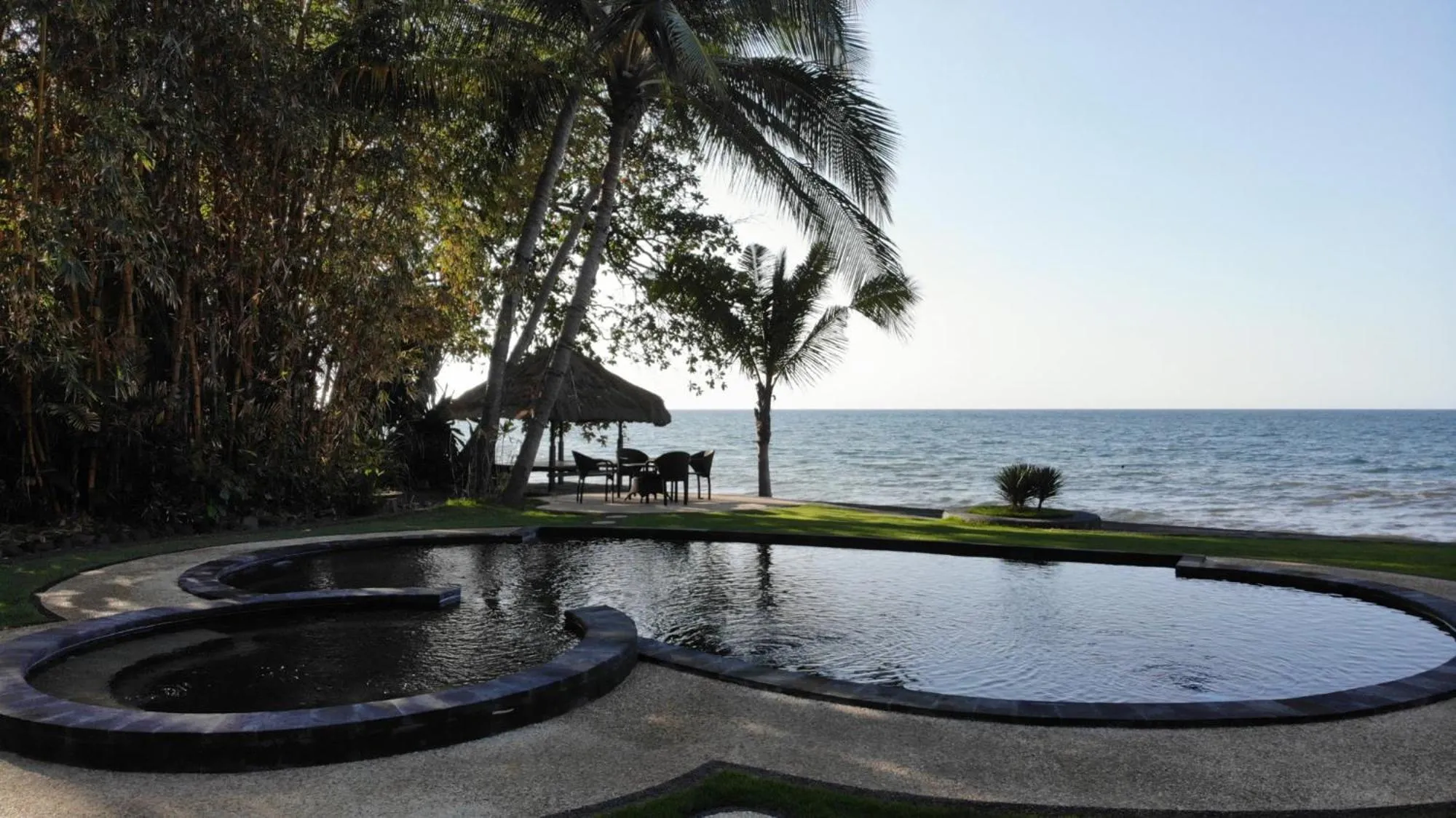 Swimming pool in Ciliks Beach Garden