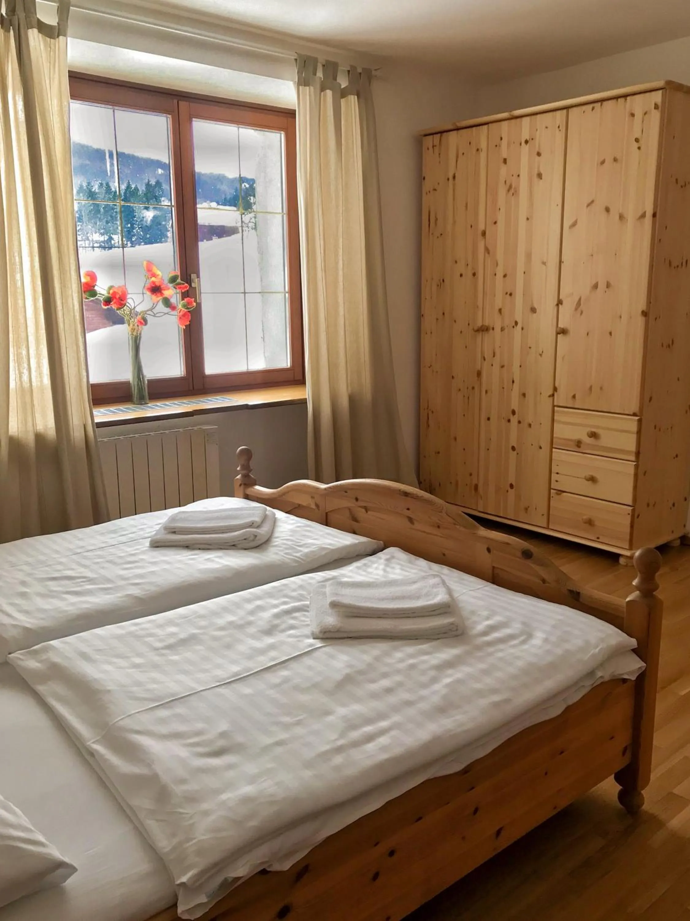 Photo of the whole room, Bed in Der Ulmenhof