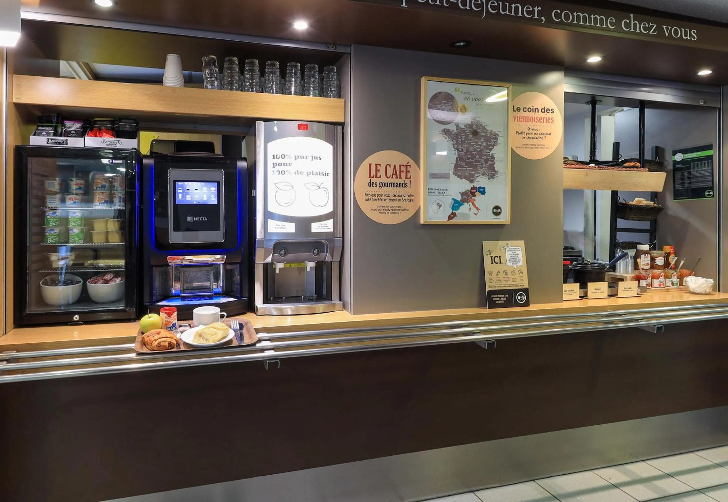 Breakfast in B&B HOTEL Dijon Marsannay