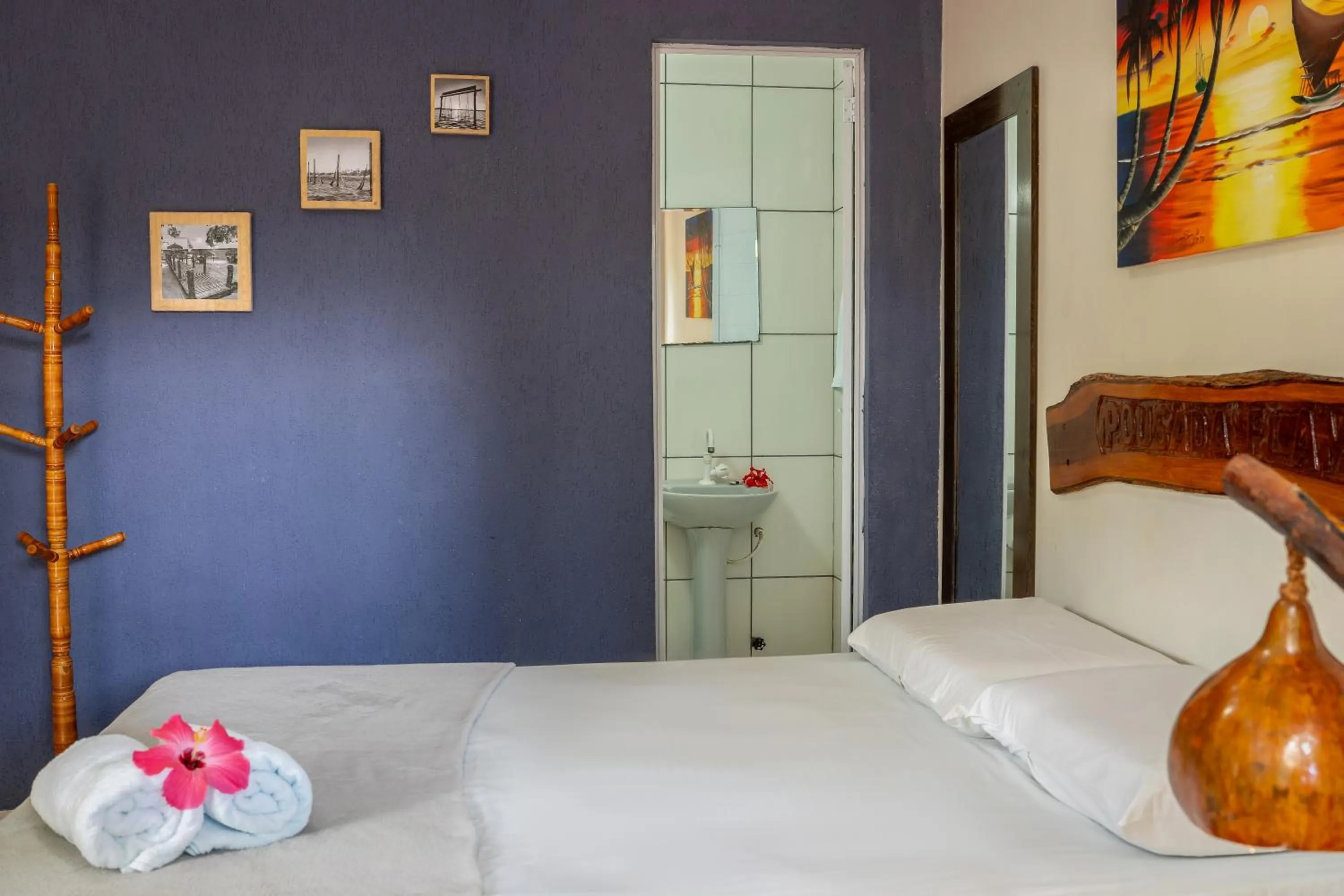 Photo of the whole room, Bed in Pousada Flambaião