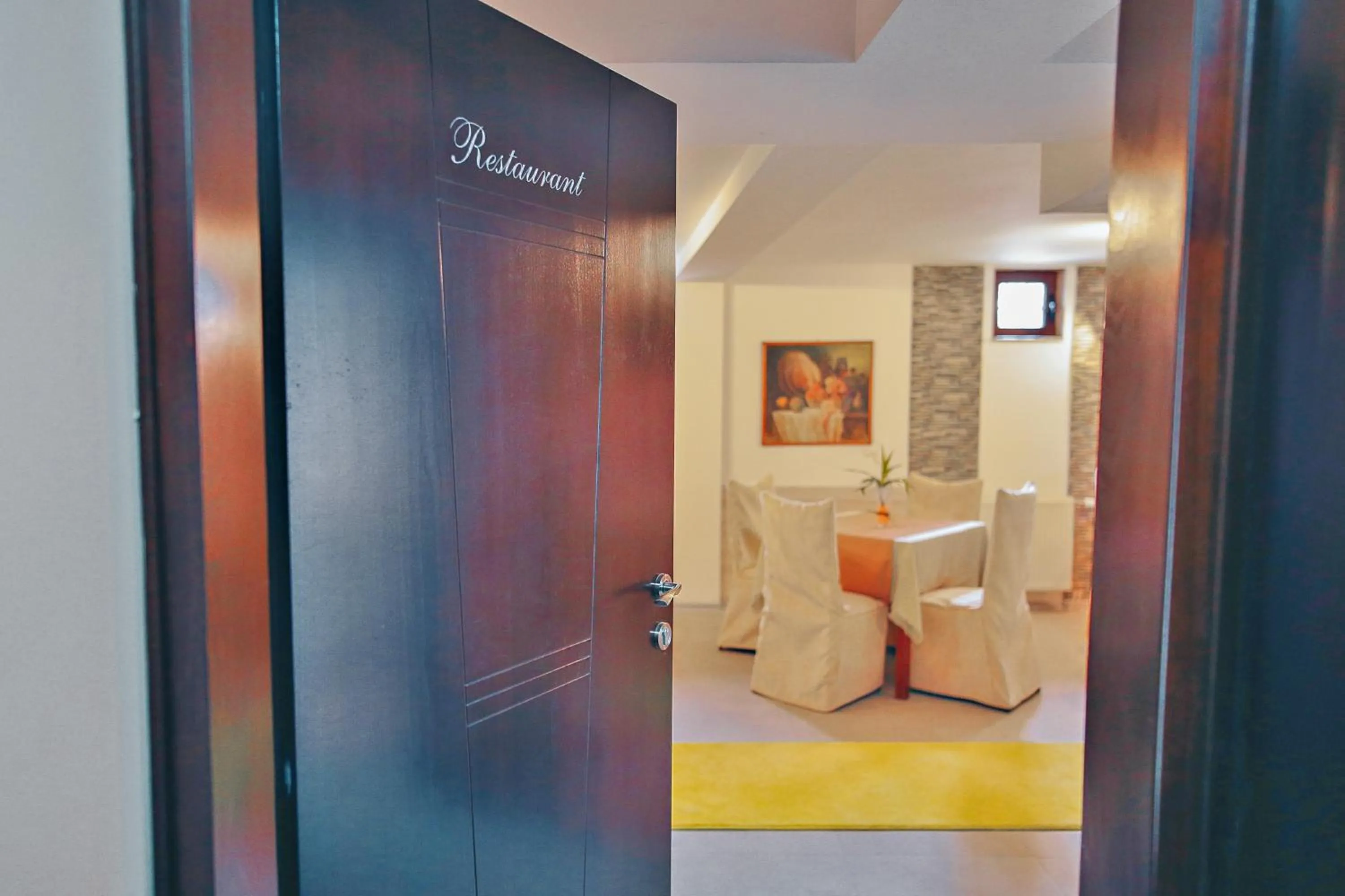 Restaurant/places to eat in Hotel Bulevar