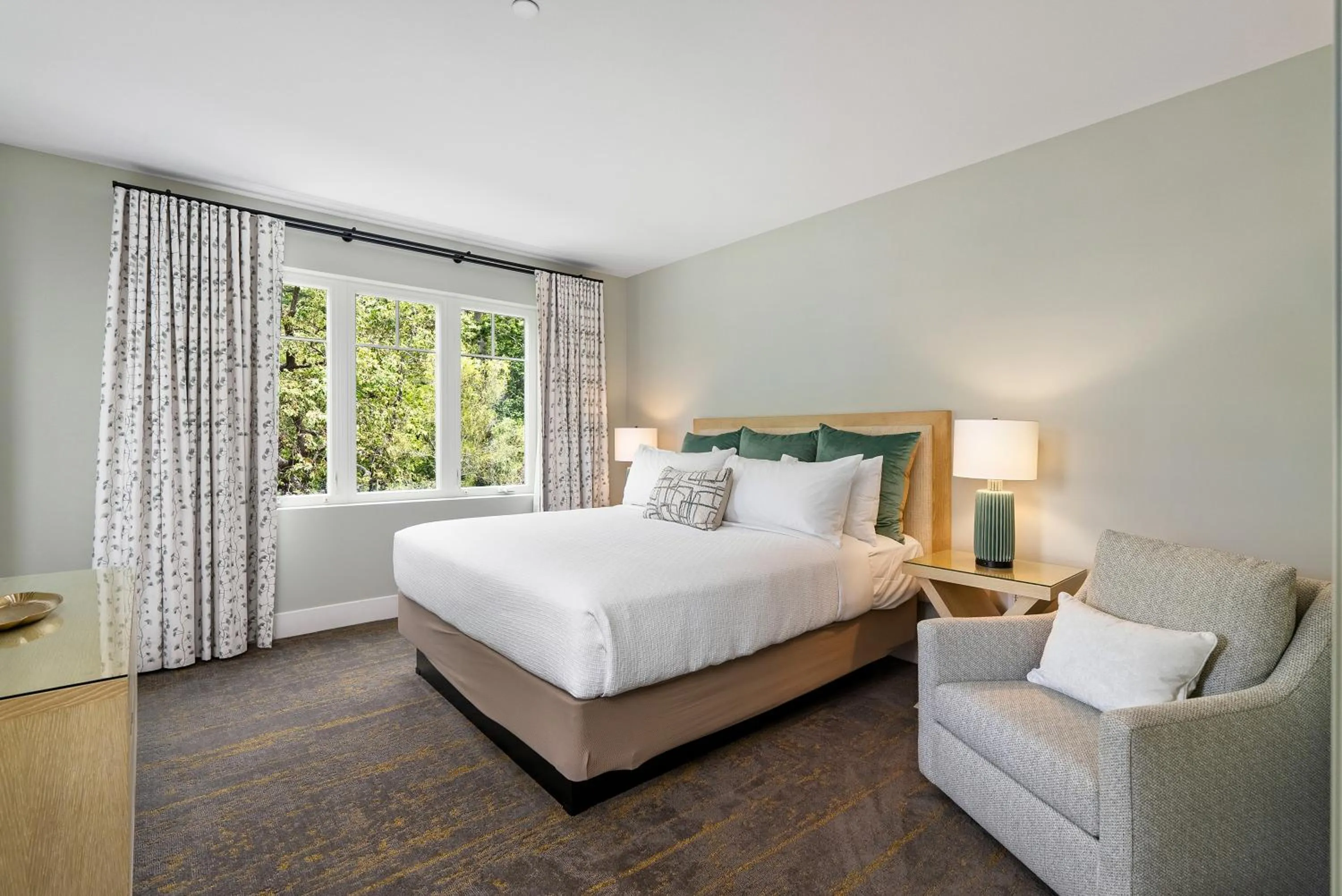 Bedroom, Bed in Avila Village Inn