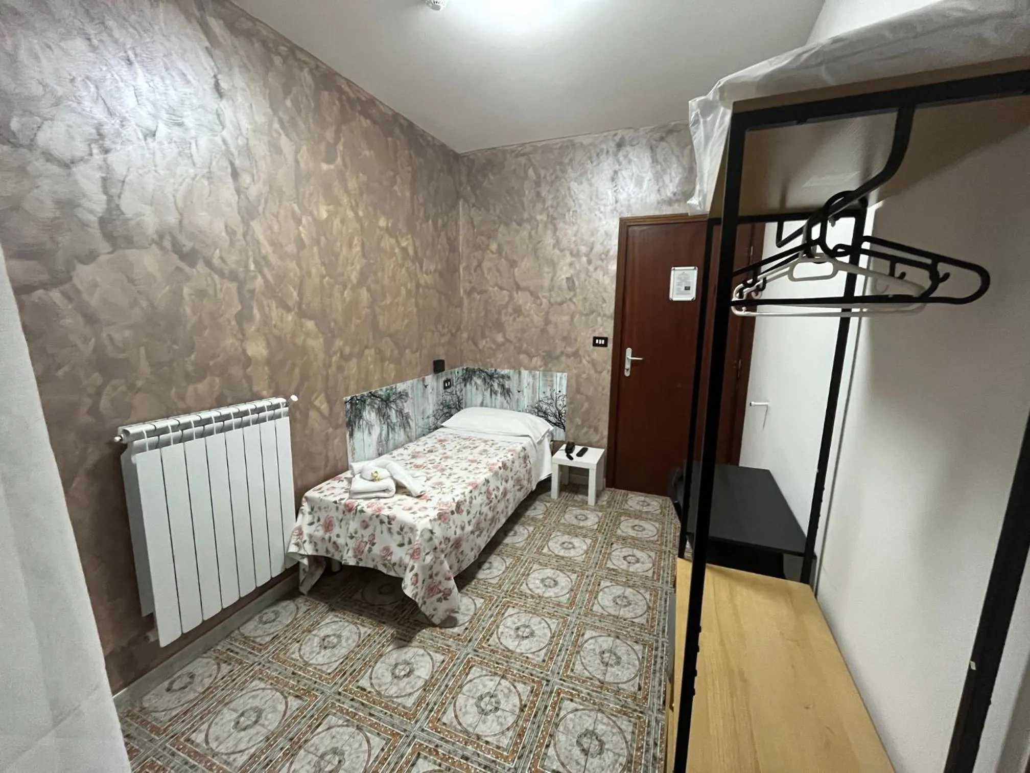 Bed in Hotel Elvira Fiuggi