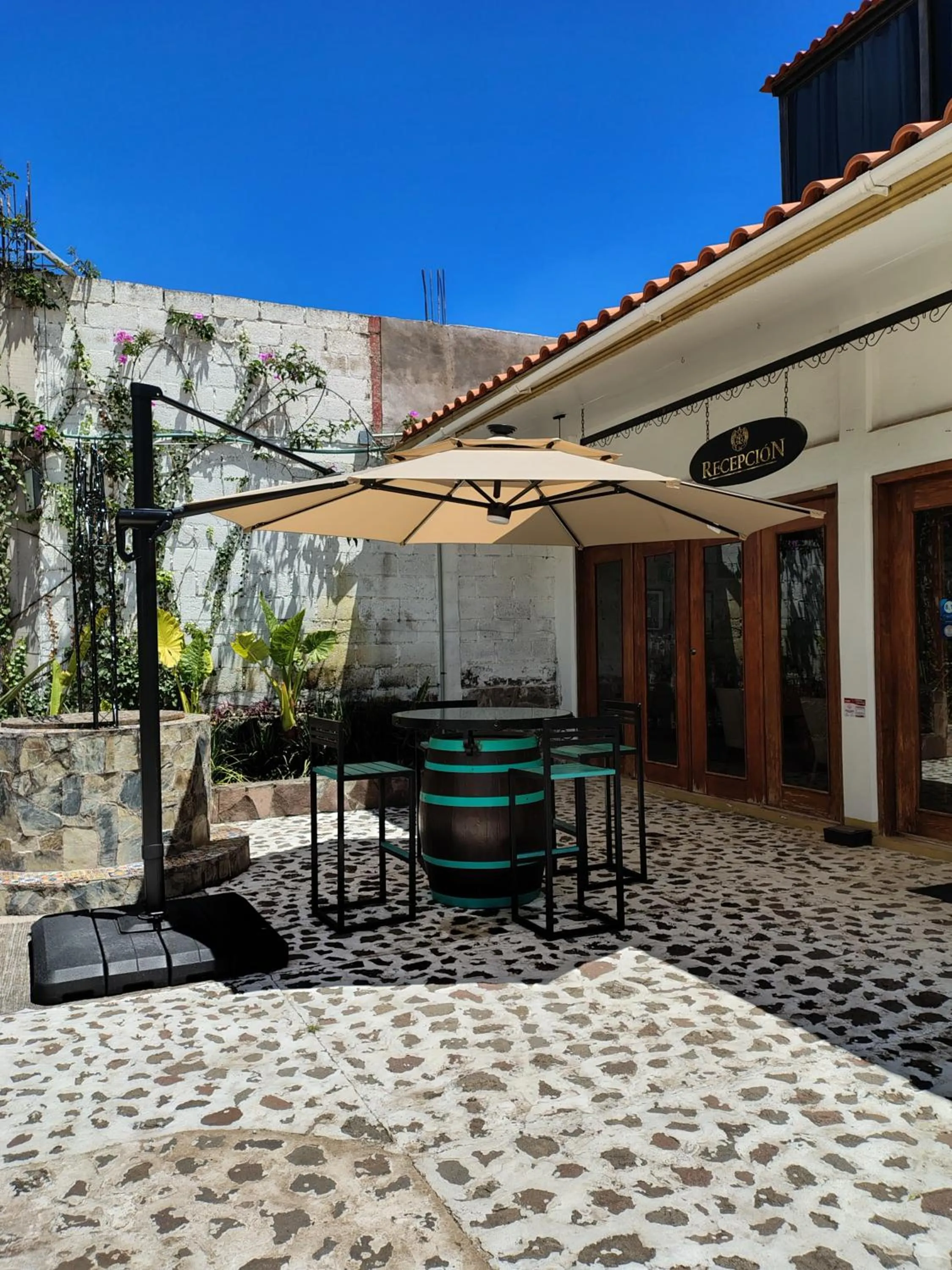 Lobby or reception in HOTEL XIADANI Restaurante, Temazcal & Spa