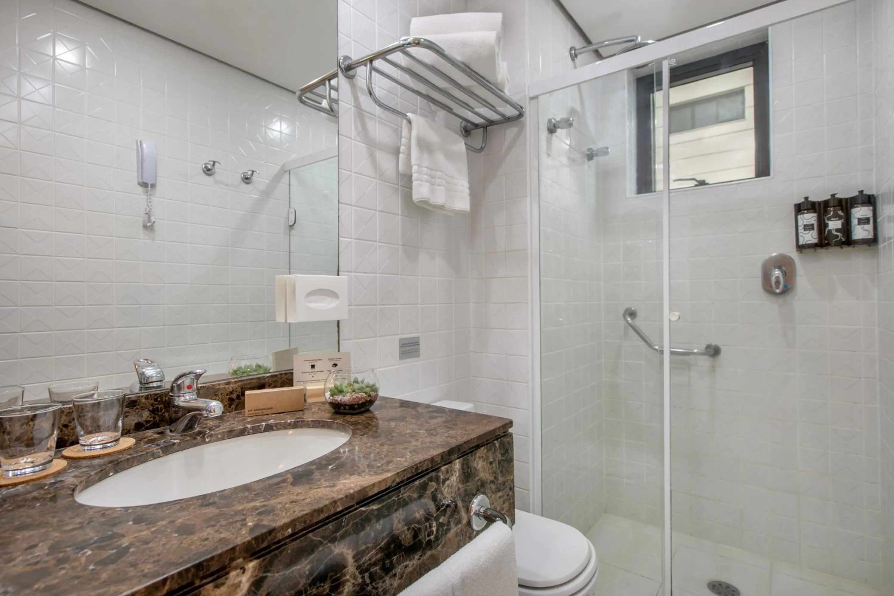 Bathroom in INNSiDE by Meliá São Paulo Higienópolis