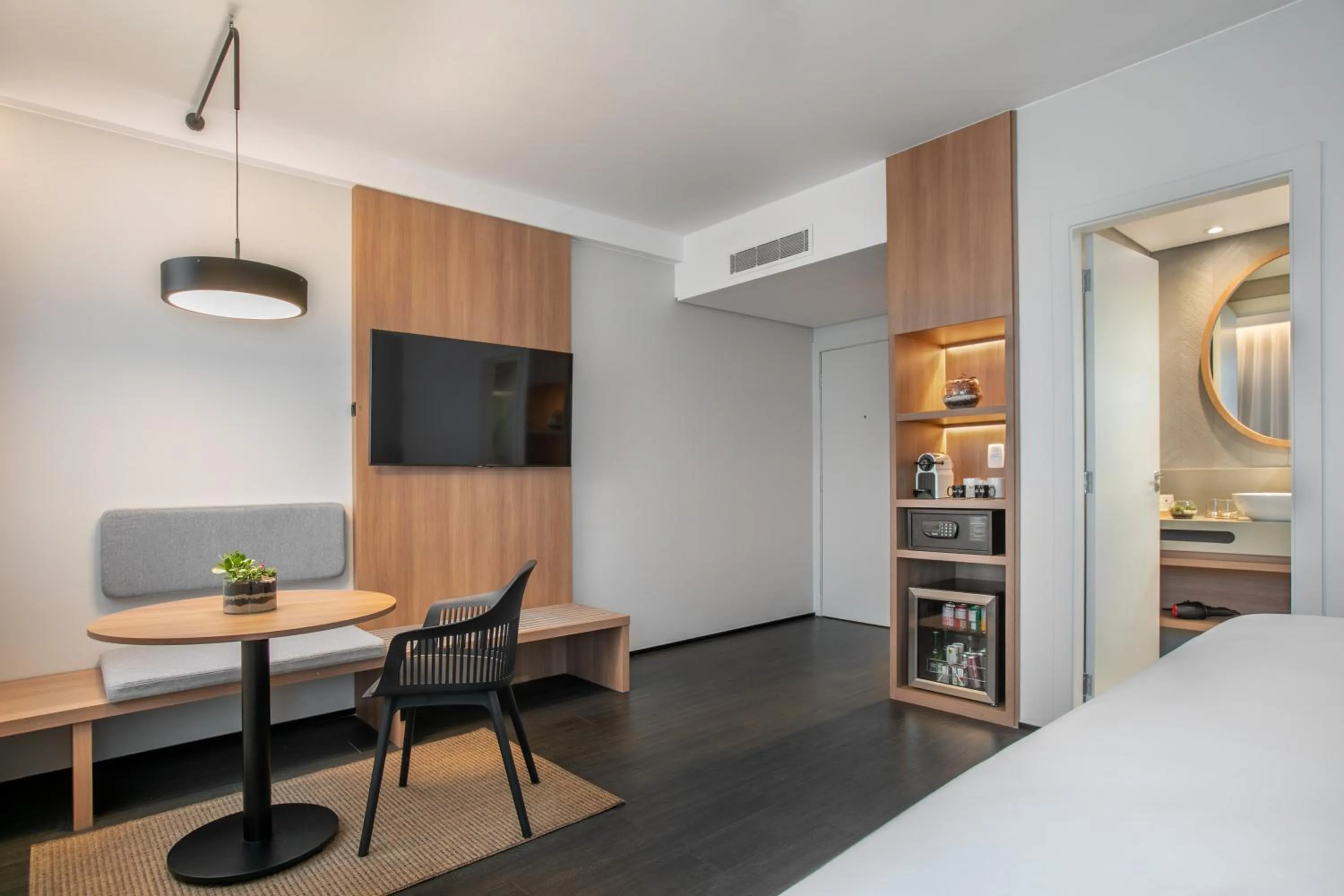 Coffee/tea facilities, Bed in INNSiDE by Meliá São Paulo Higienópolis